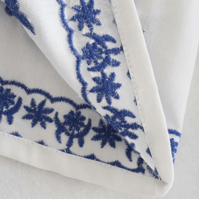 Veste Boho Élégante avec Broderies Florales-Women Cardigans-Marais Paris-Marais Paris