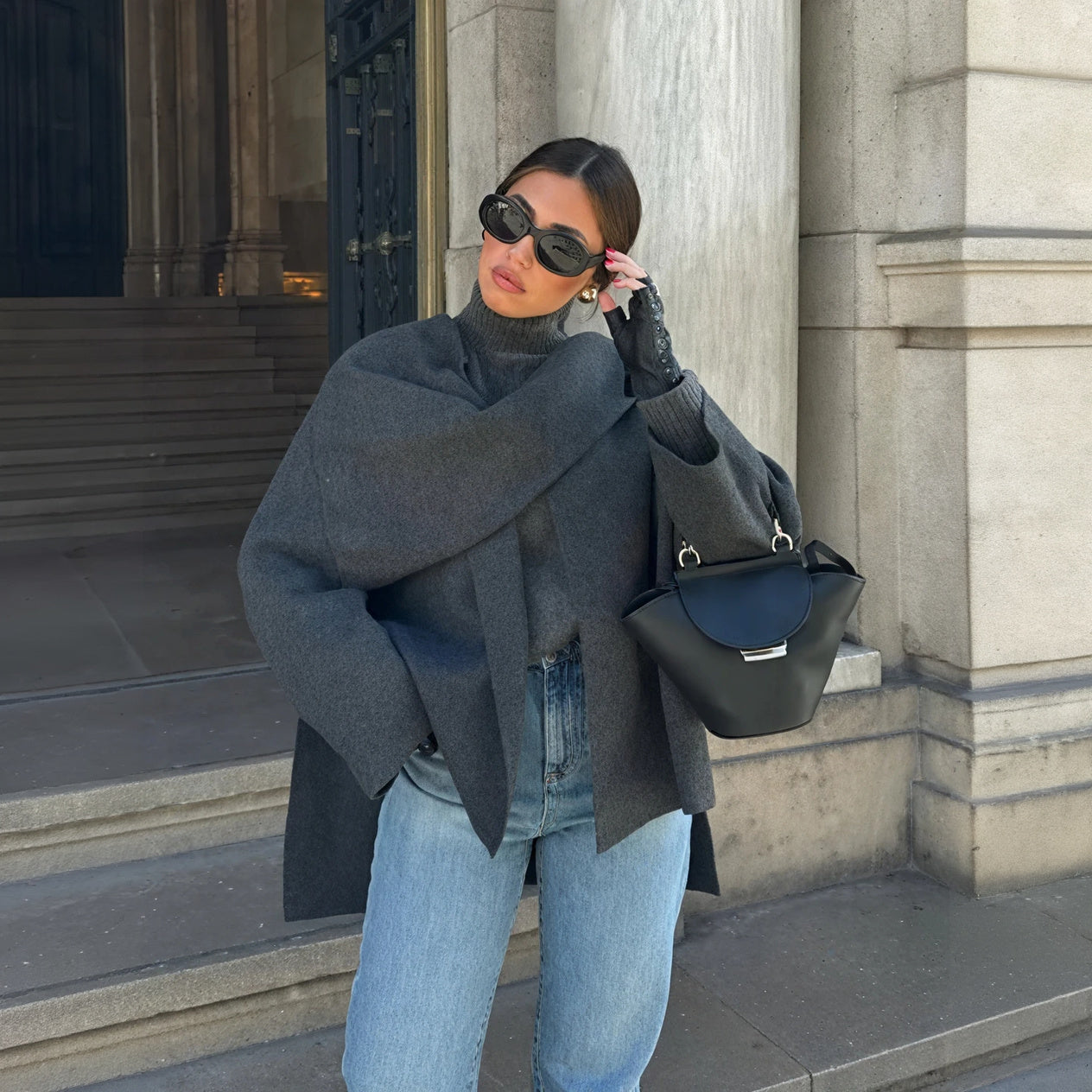 Manteau Enveloppant Femme – Coupe Structurée, Col Châle Drapé-Jackets-Marais Paris-Marais Paris