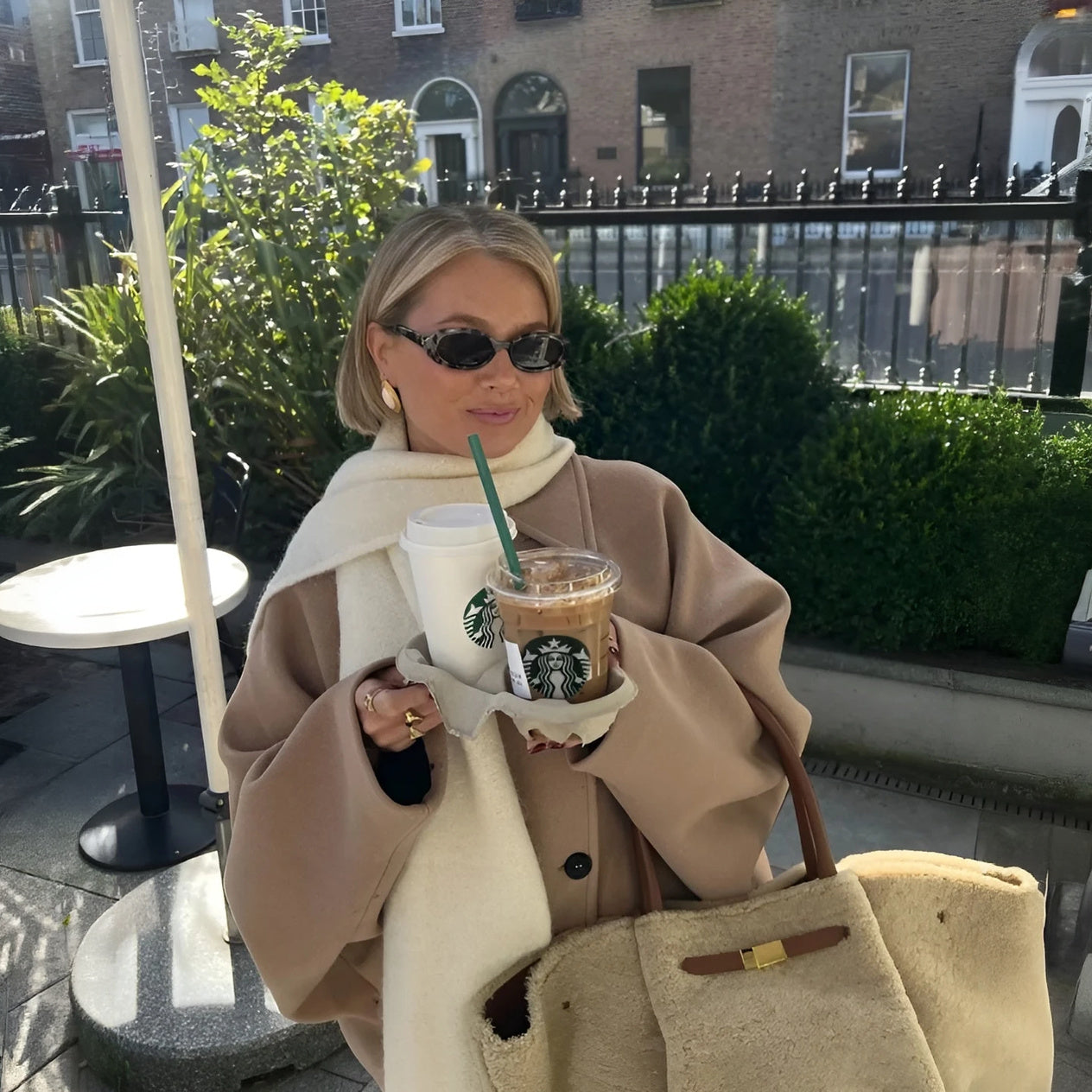 Manteau Élégant et Minimaliste pour Femmes - Style Sophistiqué-Jackets-Marais Paris-Marais Paris