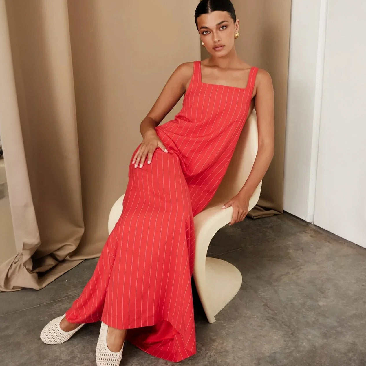 Robe longue à encolure carrée et rayures verticales-Marais Paris-Marais Paris