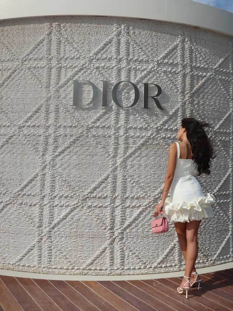 Mini Robe à Volants - Coupe Moderne, Design Chic-Old Money Style-Marais Paris-Marais Paris