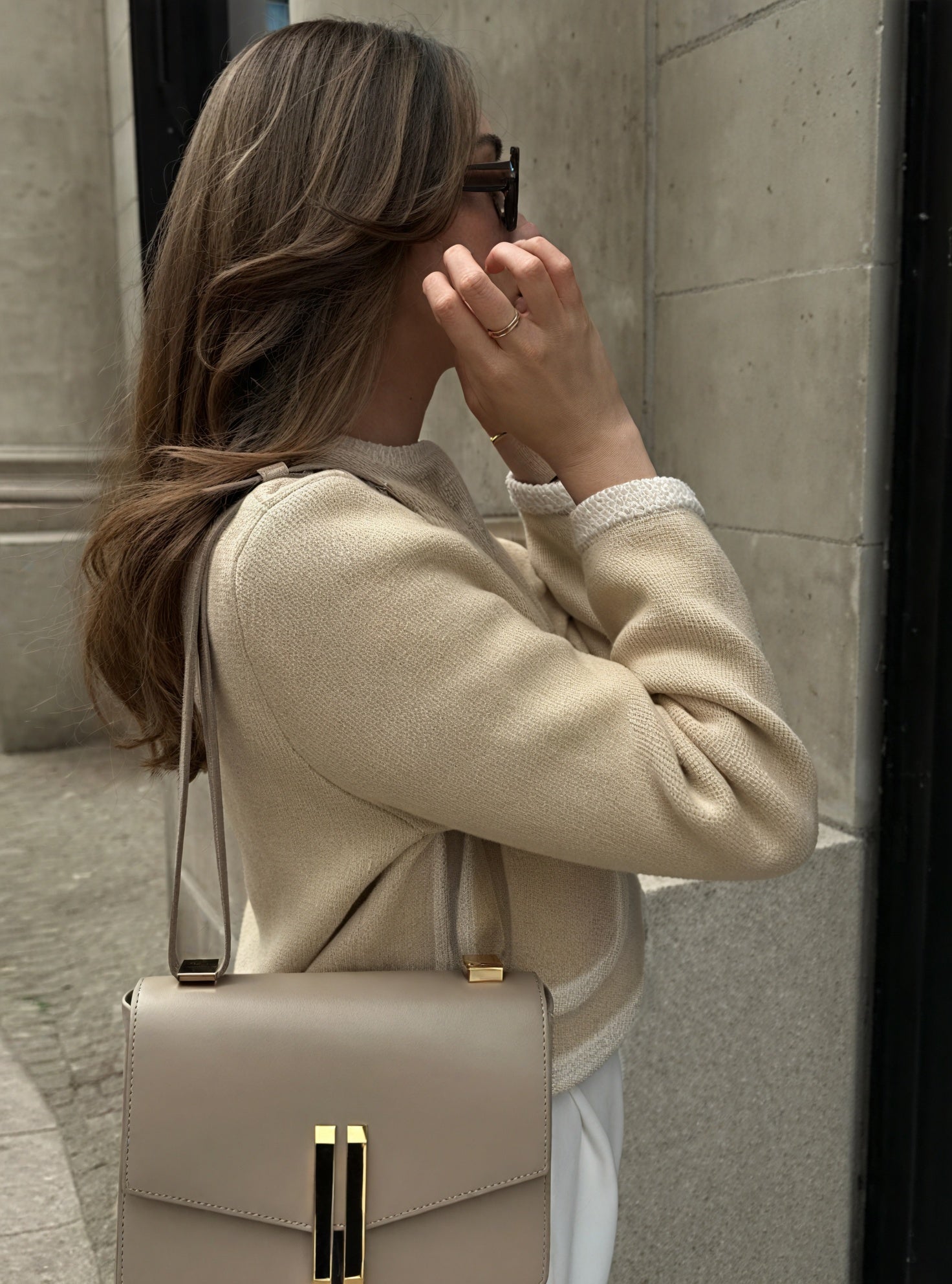 Cardigan Tricoté Femme - Détails Contrastés, Poches Avant-Falling for Autumn-Marais Paris-Marais Paris