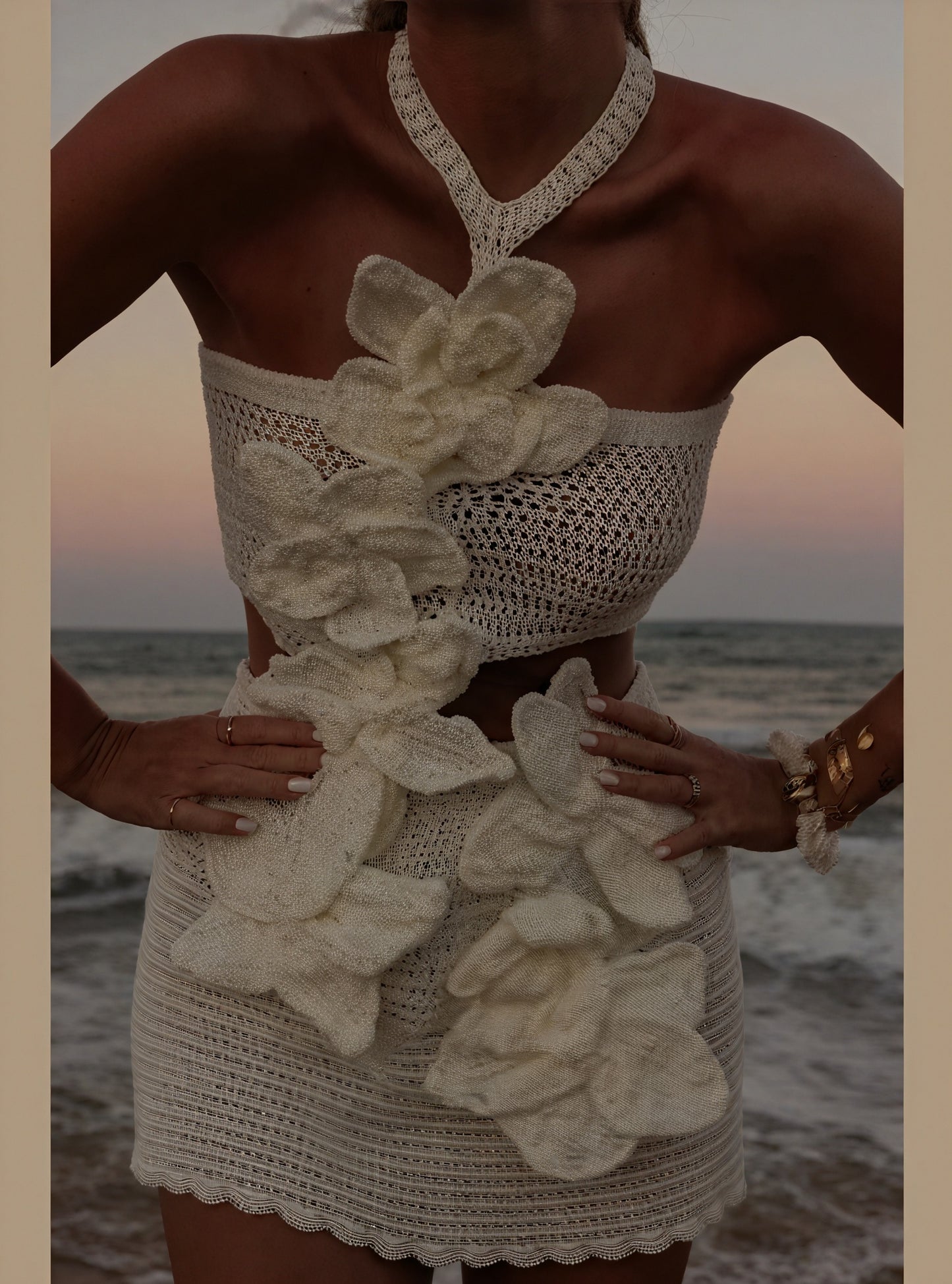 Robe Crochet Bohème Appliques Florales - Bandeau & Mini-Jupe-marbella vibes-Marais Paris-Marais Paris