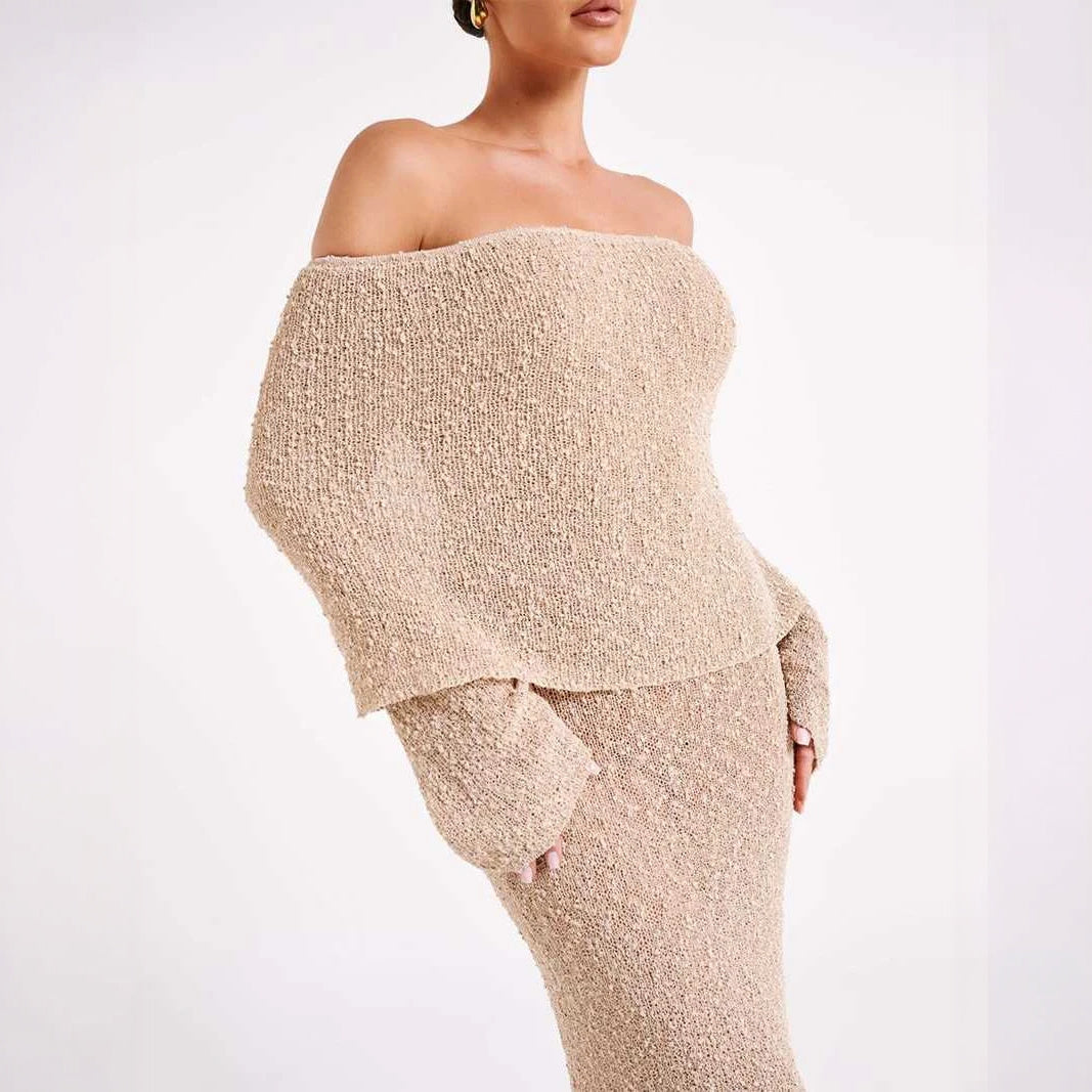 Robe Épaules Dénudées, Coupe Ajustée, Longues Manches, Style Glamour-marbella vibes-Marais Paris-Marais Paris