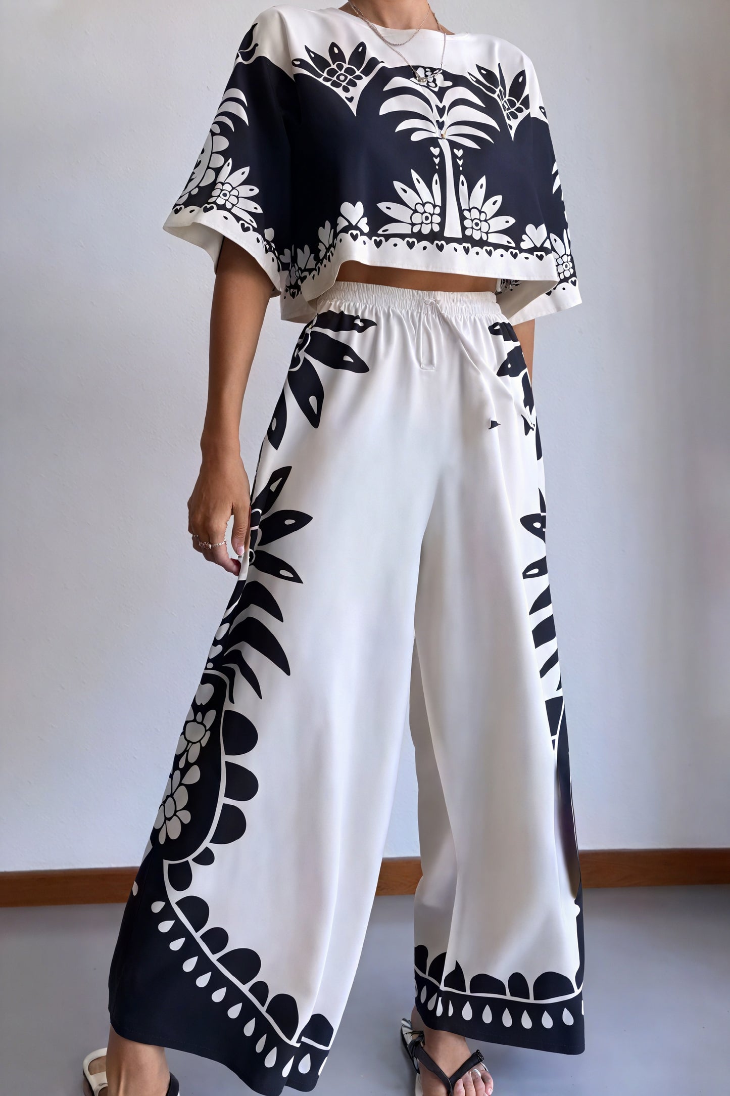 Ensemble Crop Top et Pantalon Large Fleuri - Style Bohème Chic-Sets-Marais Paris-Marais Paris