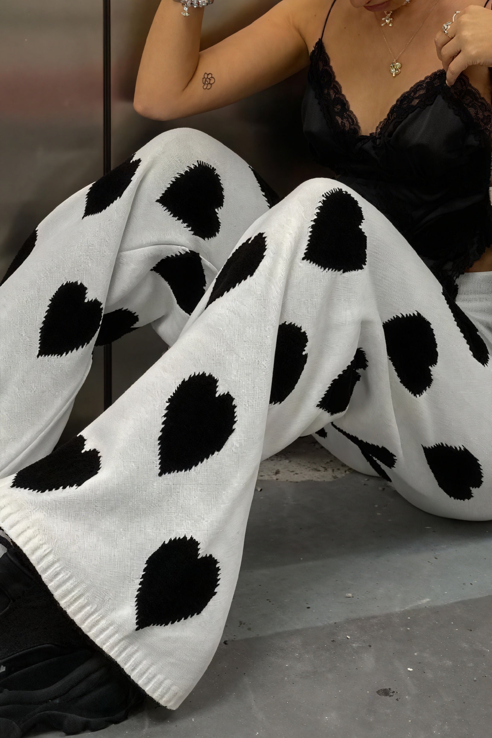 Pantalon Tricot Femme Motif Cœur Jambes Larges Taille Haute-Pants-Marais Paris-Marais Paris