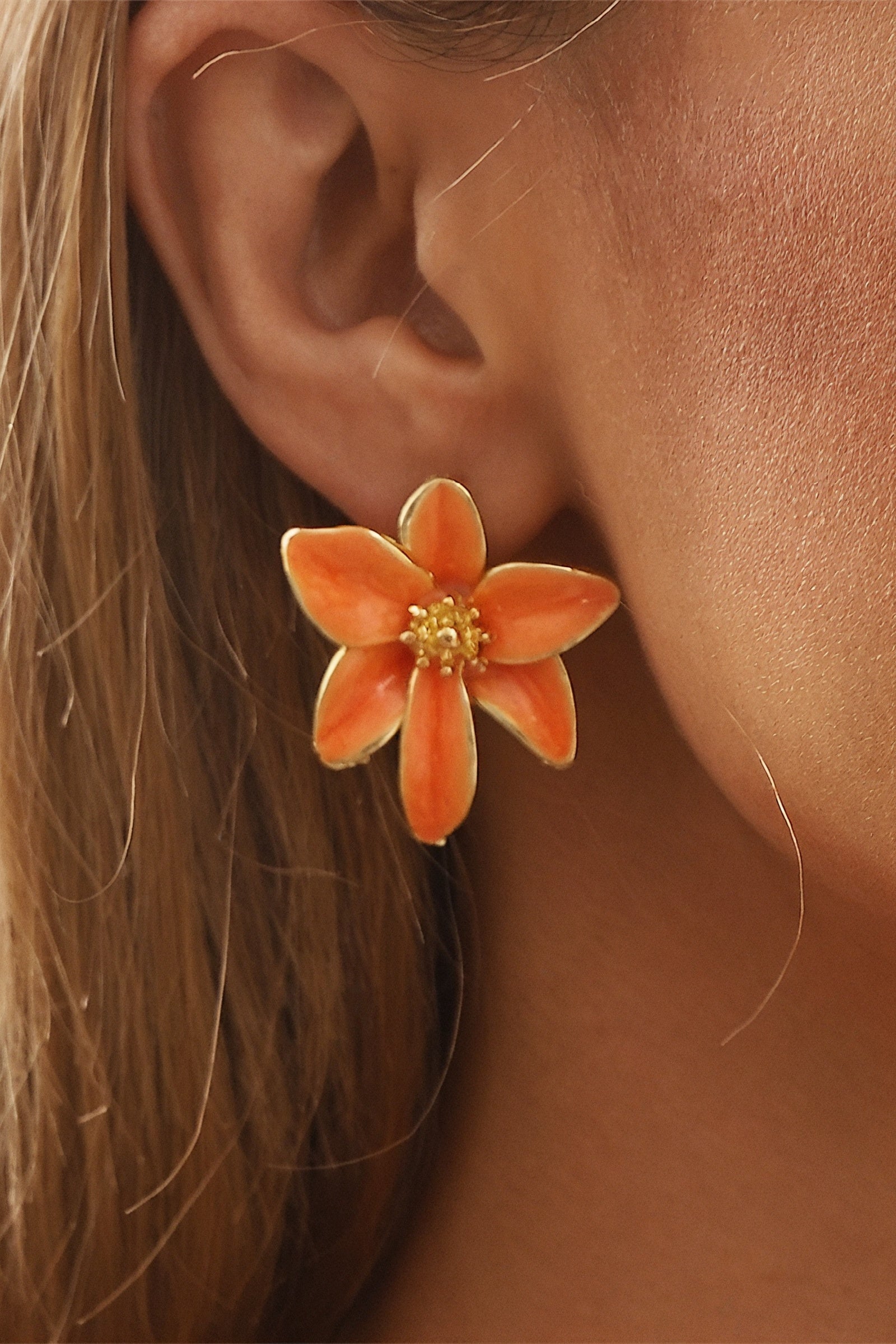 Boucles d'Oreilles Florales - Design Élégant, Finition Brillante-Earrings-Marais Paris-Orange-Marais Paris