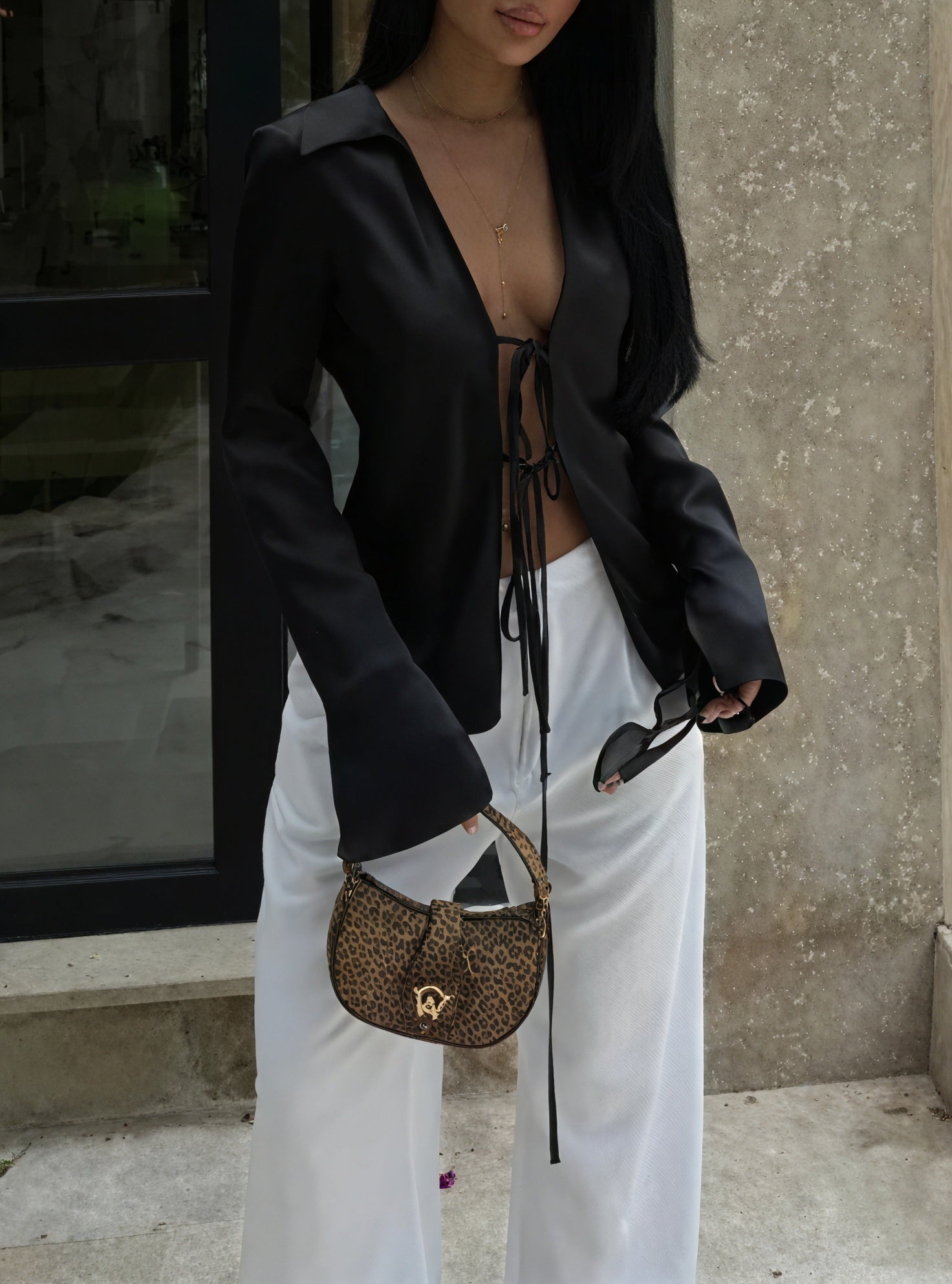 Blouse Femme Nœud Avant, Manches Longues, Col Classique-Shirts & Tops-Marais Paris-Marais Paris