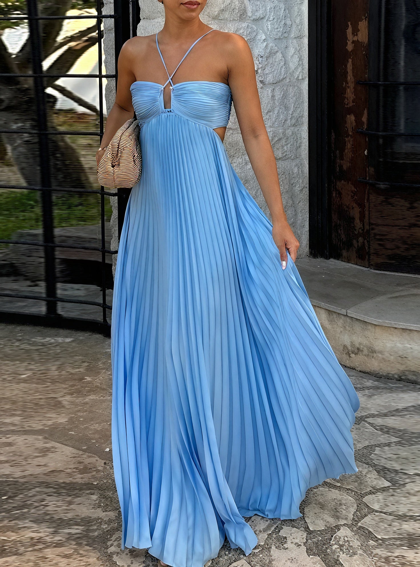 Robe Maxi Élégante avec Découpes et Jupe Plissée-Dresses-Marais Paris-Bleu-S-Marais Paris