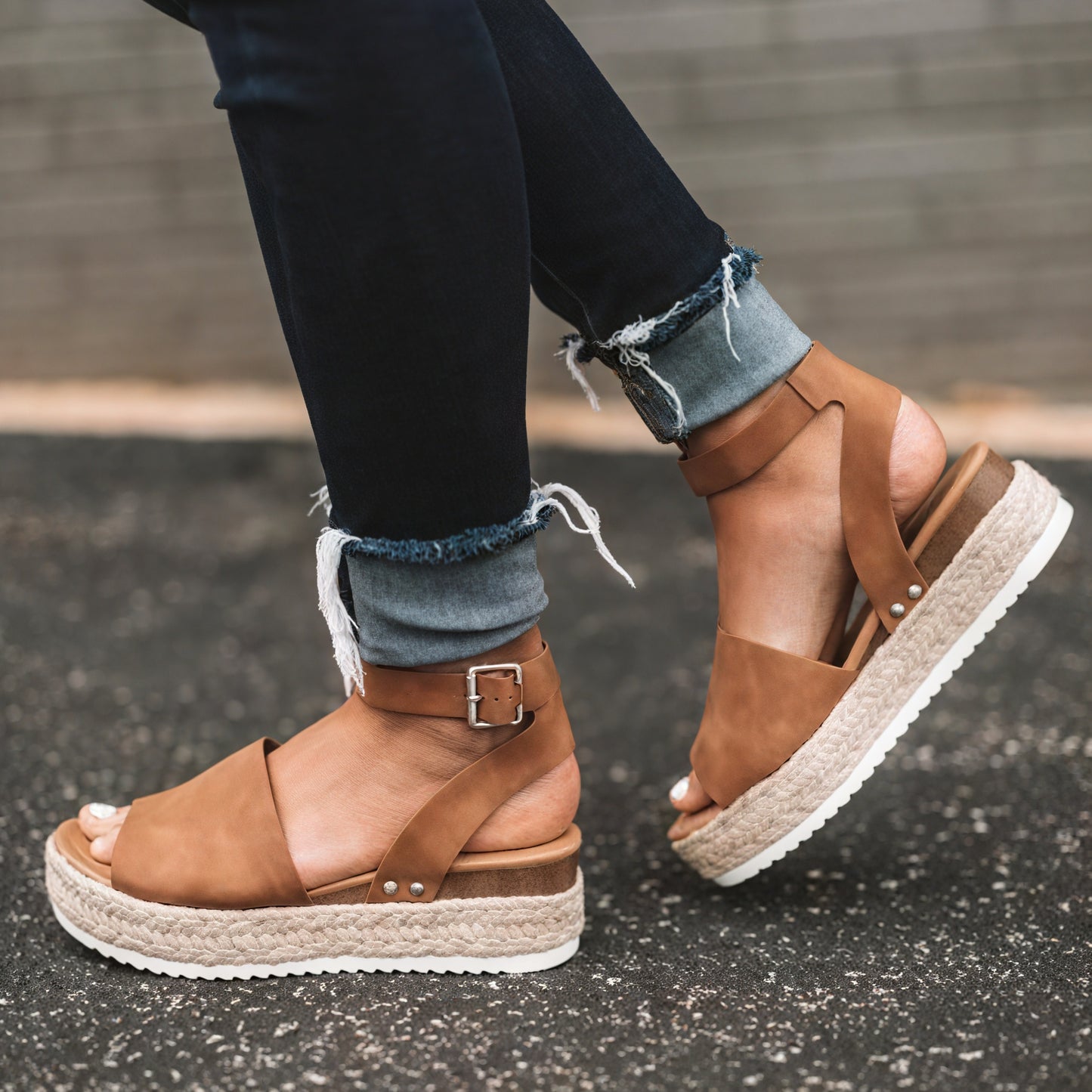 Sandales Plateformes Espadrille Femme avec Bride Cheville et Bout Ouvert pour Confort Estival et Élégance Décontractée-Marais Paris-Marron-2-Marais Paris