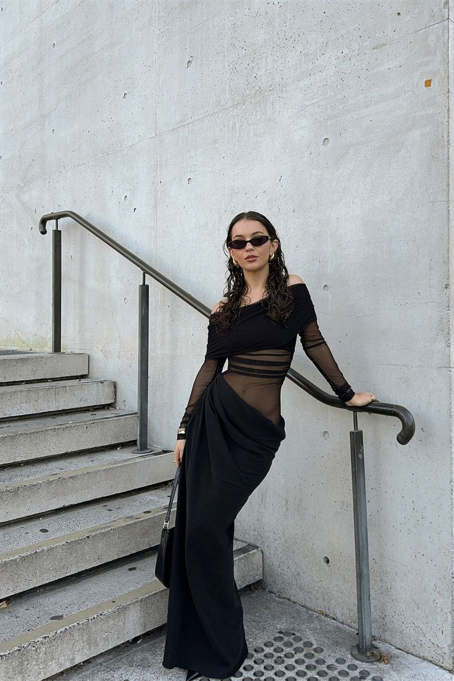 Robe Longue Drapée Épaules Nues Découpes Modernes-Dresses-Marais Paris-Marais Paris