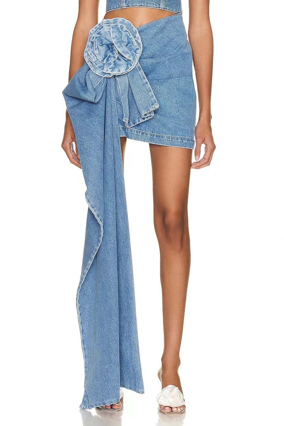 Jupe Denim Asymétrique avec Fleur Sculptée - Mini Jupe Avant-Garde-Mini Skirt-Marais Paris-Bleu-S-Marais Paris