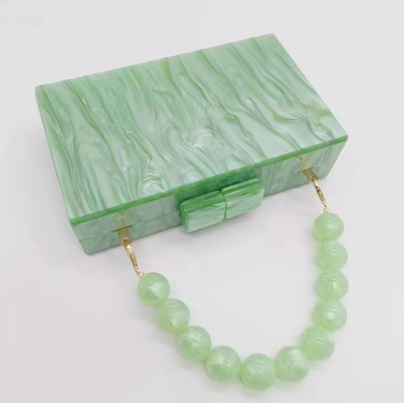 Pochette Rectangulaire Perles, Effet Marbré, Fermoir Sécurisé-Old Money Style-Marais Paris-Vert-Marais Paris