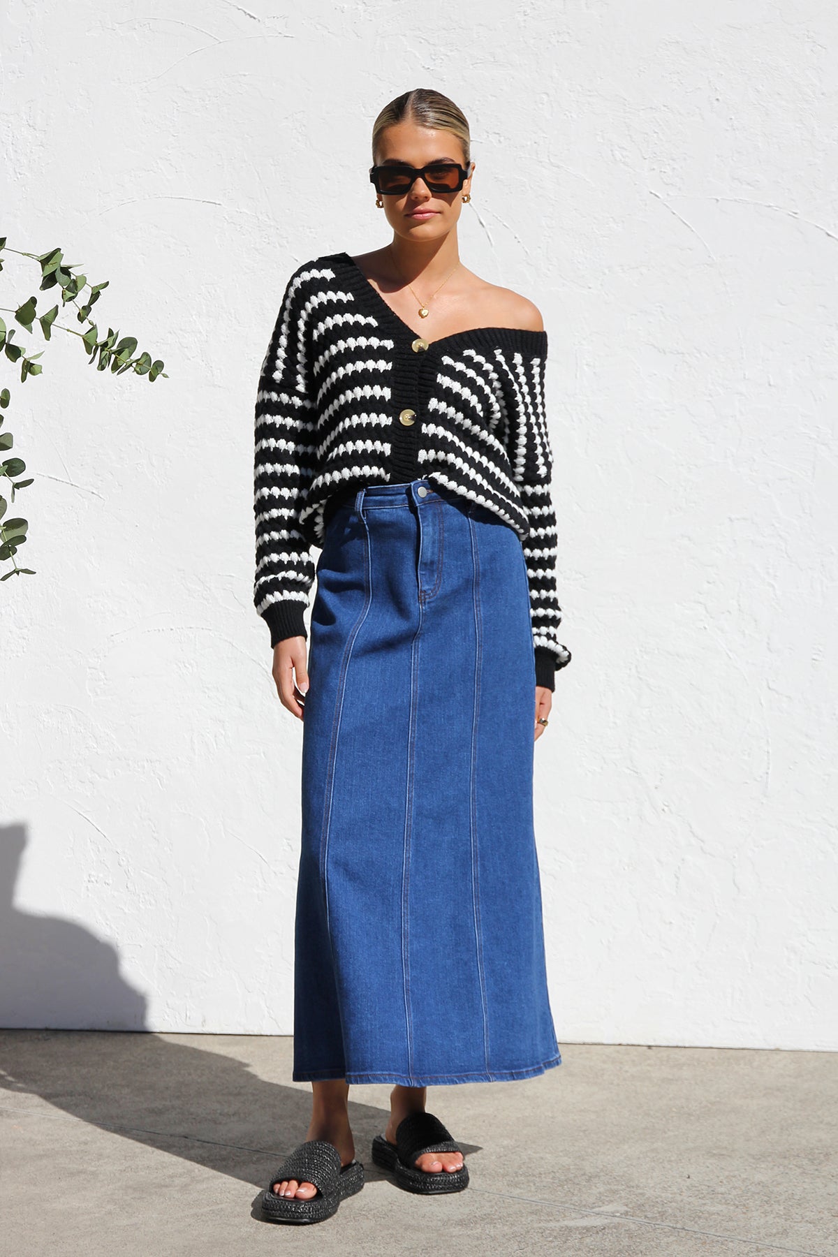 Jupe Midi Denim Femme Coupe Droite Classique-Skirts-Marais Paris-Marais Paris