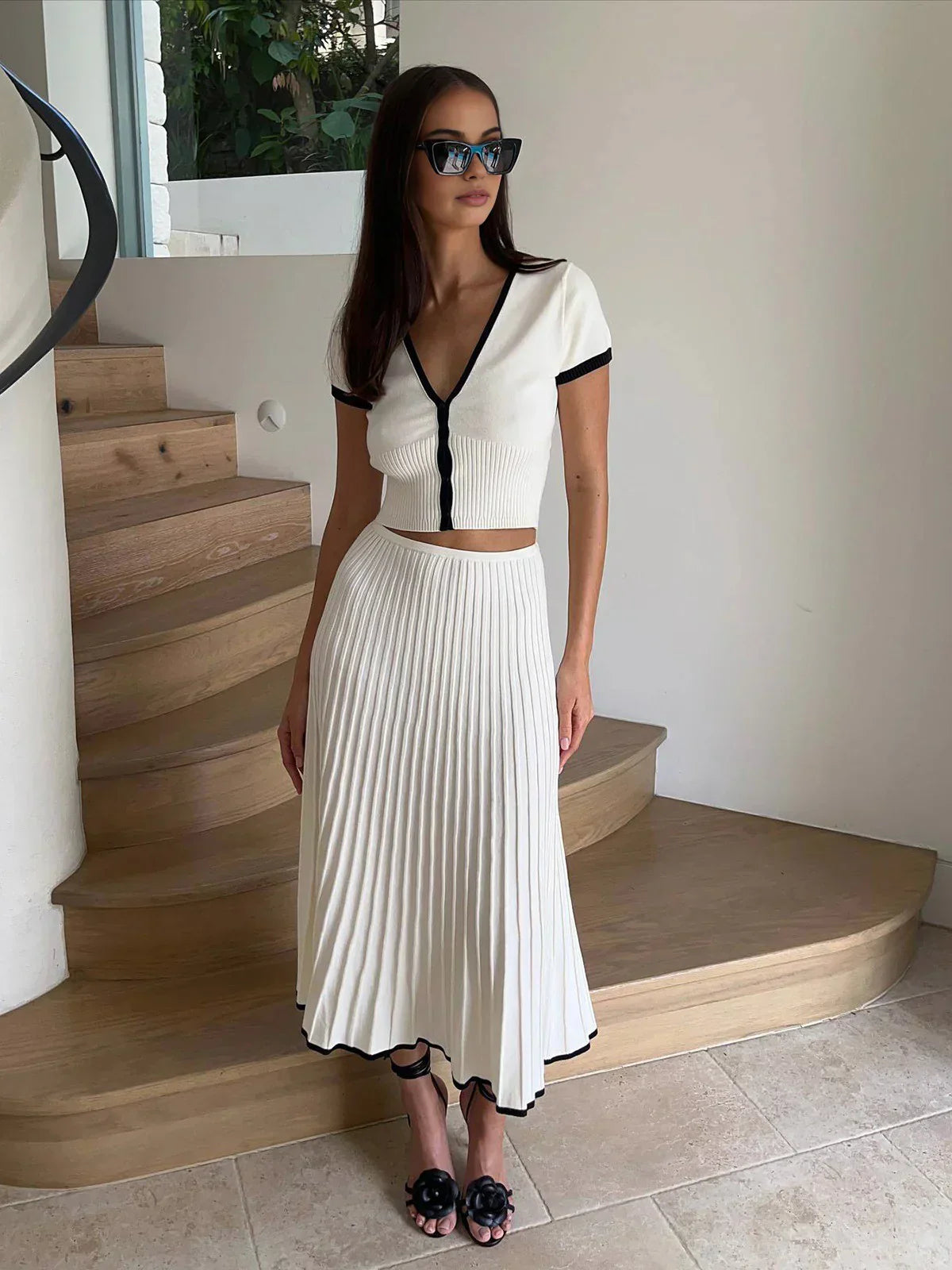 Ensemble Deux Pièces Femme – Haut Court Texturé & Jupe Plissée-Marais Paris-Marais Paris