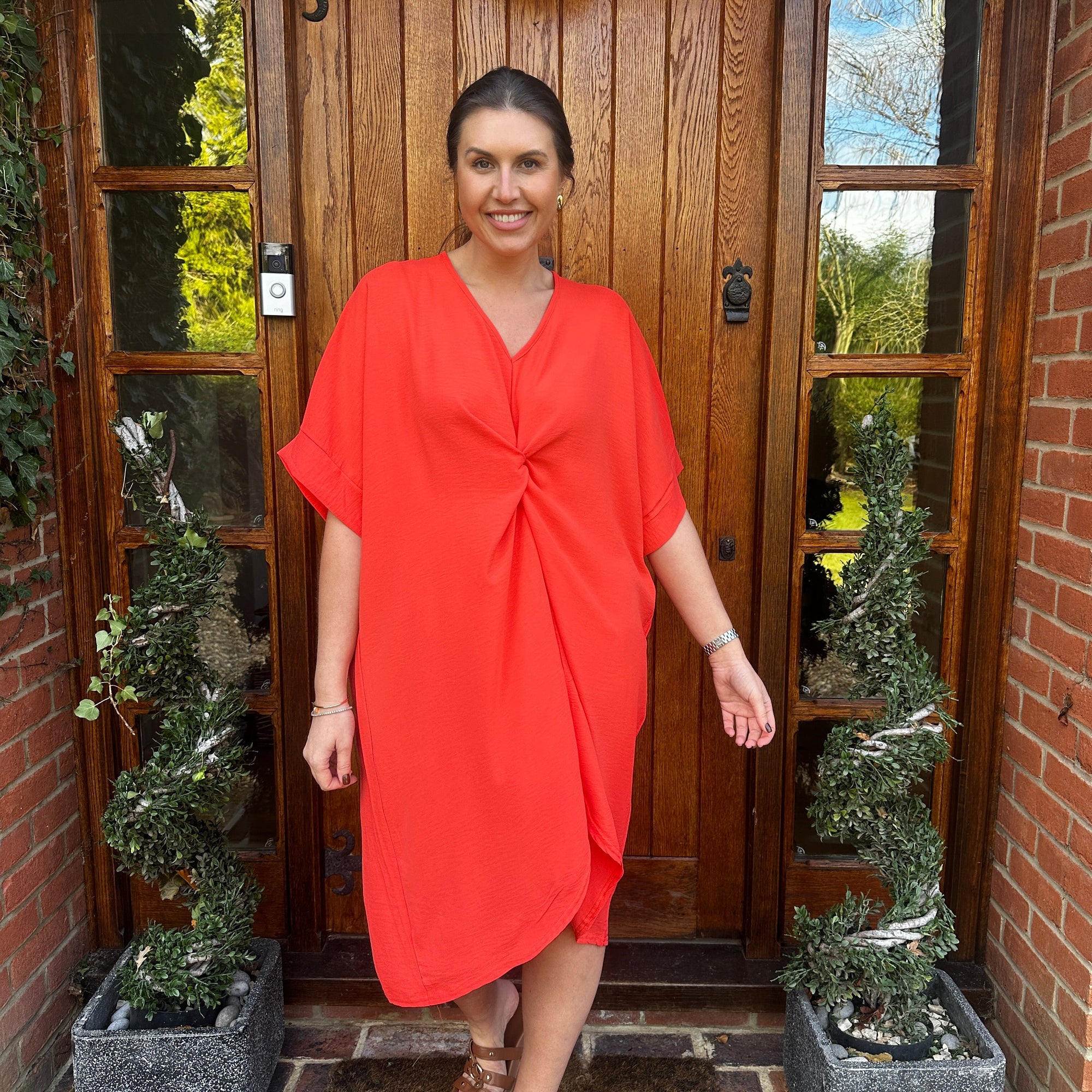 Robe Midi Détail Nœud Torsadé Manches Courtes-Belle Rose Fashion-Bellerose Fashion
