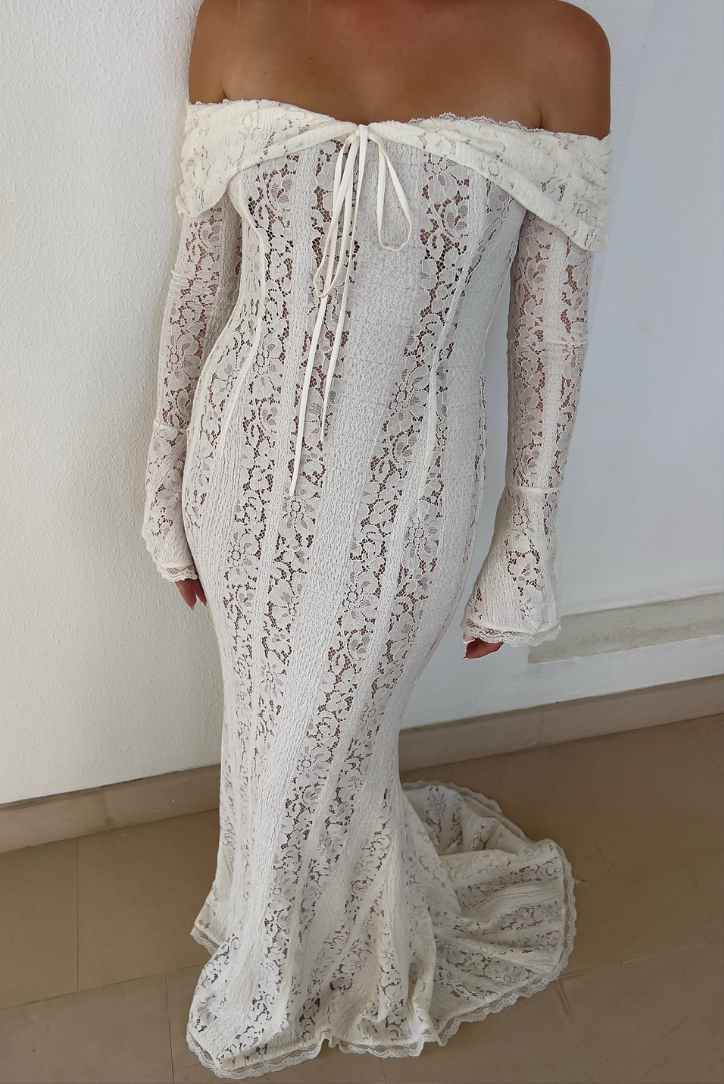 Robe Femme Épaule Dénudée Manches Longues Dentelle Unique Élégante-83555-138b8daa-5d68-4e30-a63e-758e86066bbe