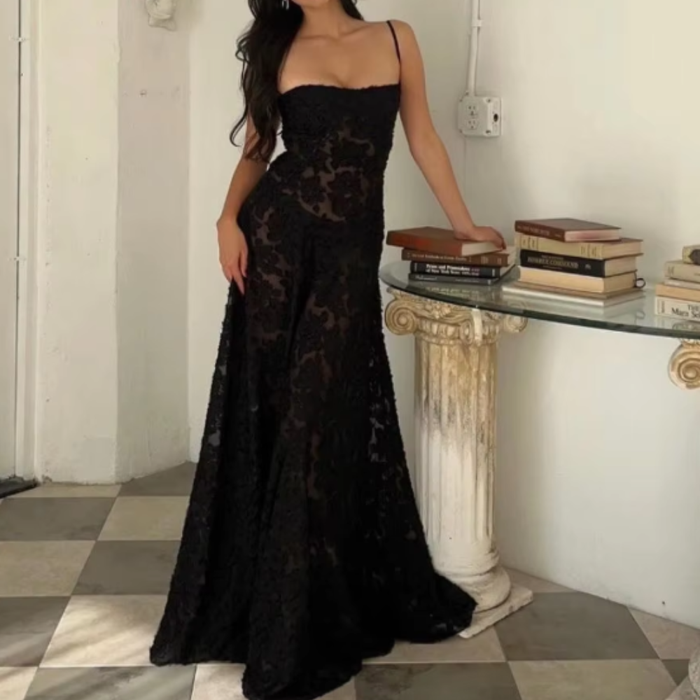 Robe Longue Silhouette Divine – Élégance Intemporelle