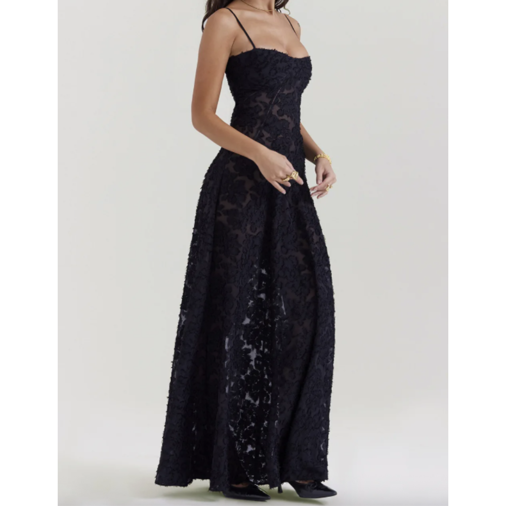 Robe Longue Silhouette Divine – Élégance Intemporelle