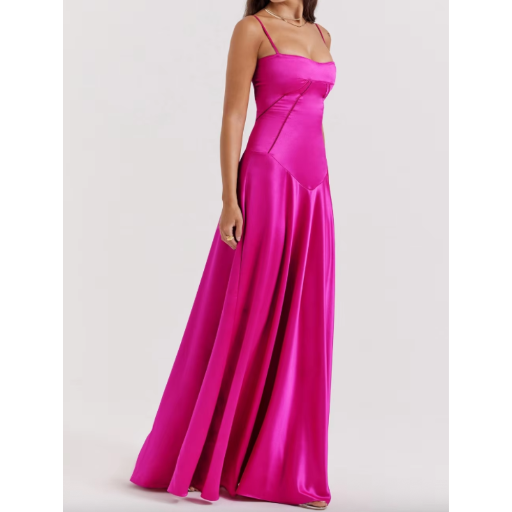 Robe Longue Silhouette Divine – Élégance Intemporelle