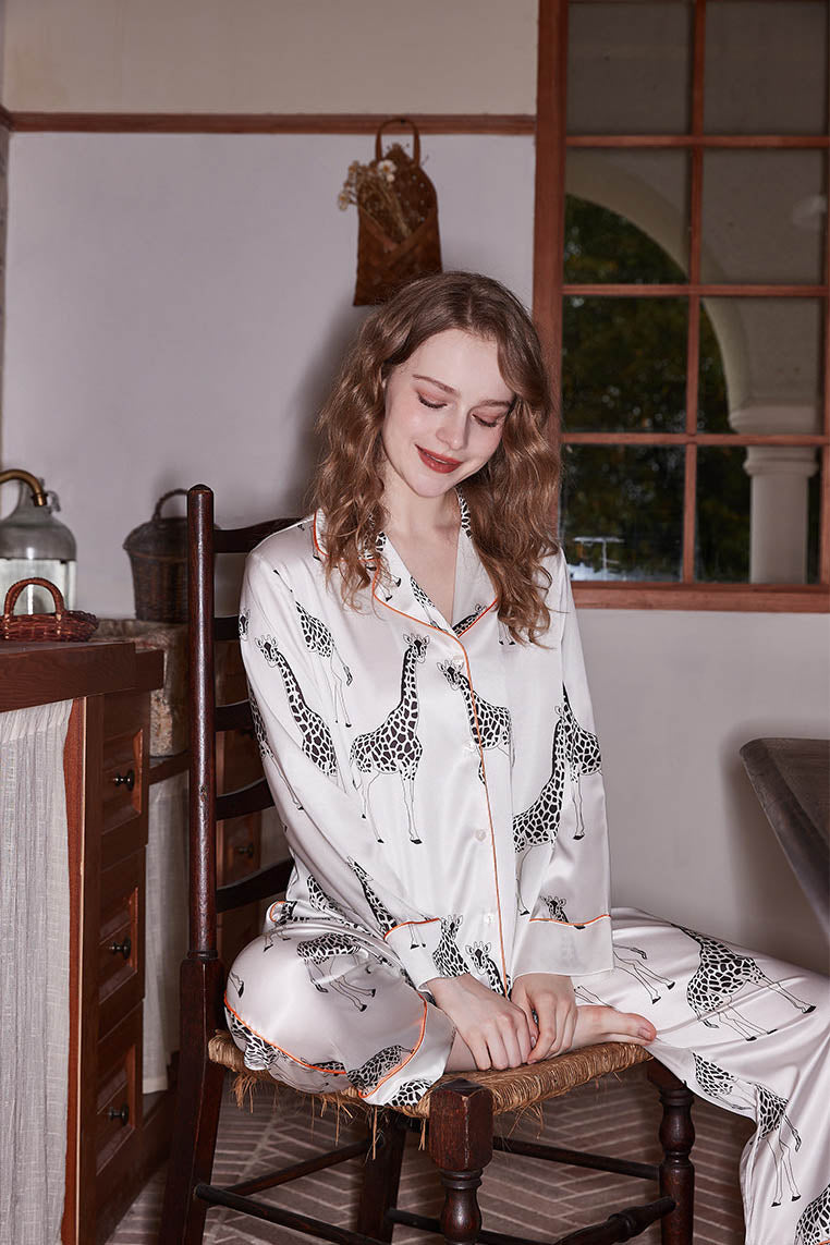 Ensemble Pyjama Femme Imprimé Girafe - Haut Boutonné, Pantalon Ample-Sets-Marais Paris-Marais Paris