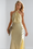 Robe Longue Satinée – Col Halter Élégant