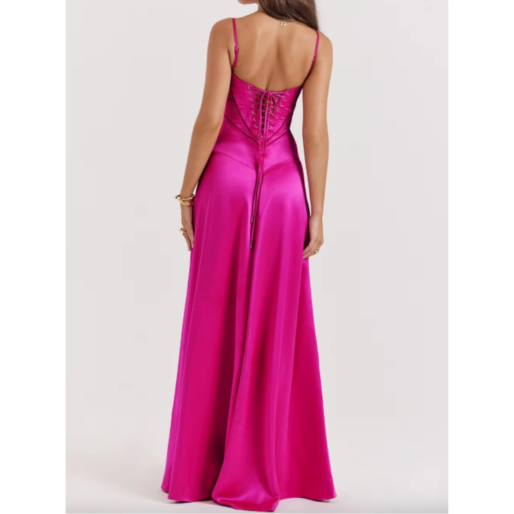 Robe Longue Silhouette Divine – Élégance Intemporelle