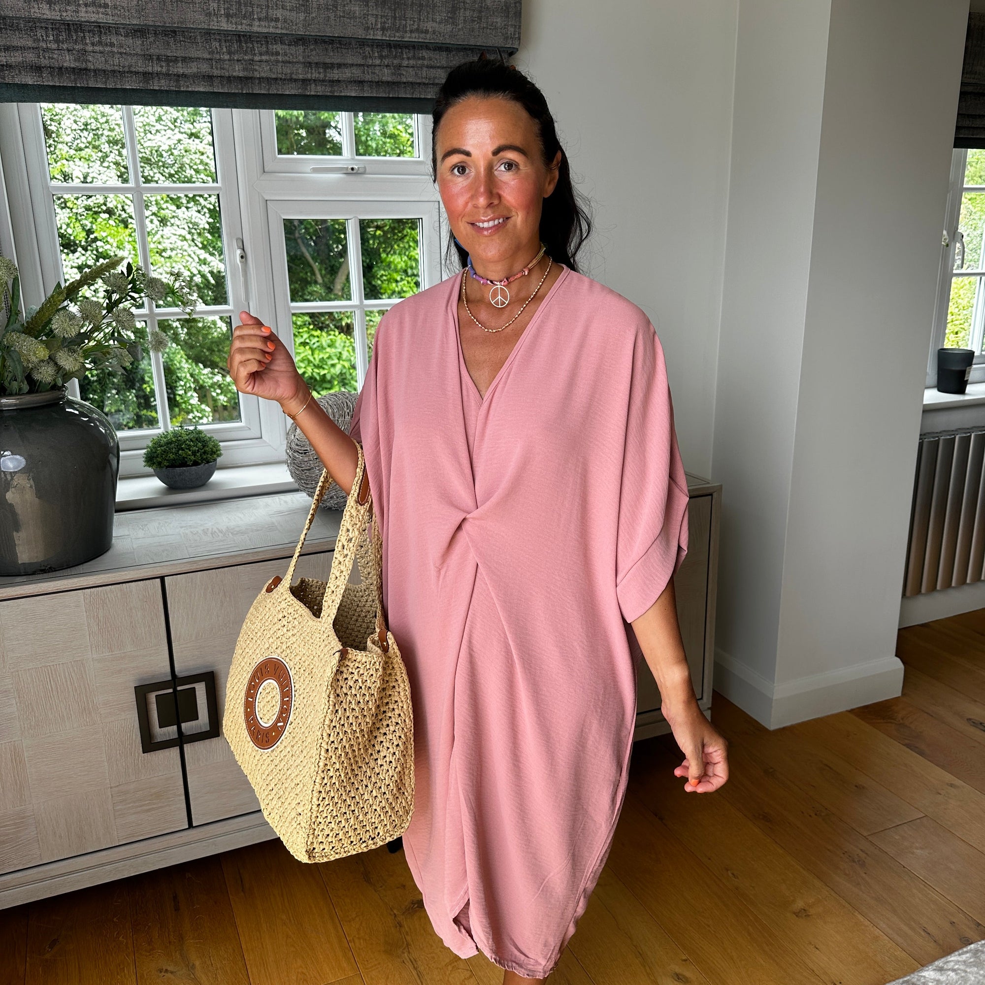 Robe Midi Détail Nœud Torsadé Manches Courtes-Belle Rose Fashion-Bellerose Fashion