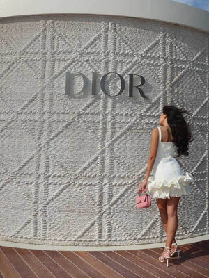 Mini Robe à Volants - Coupe Moderne, Design Chic-Old Money Style-Marais Paris-Marais Paris