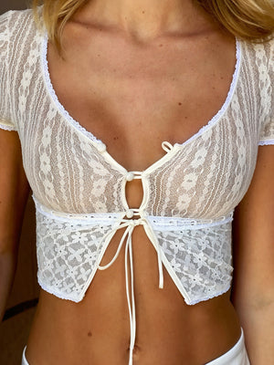Haut en Dentelle Cropped Femme - Élégant, Manches Courtes-Tulum Vibes-Marais Paris-Marais Paris