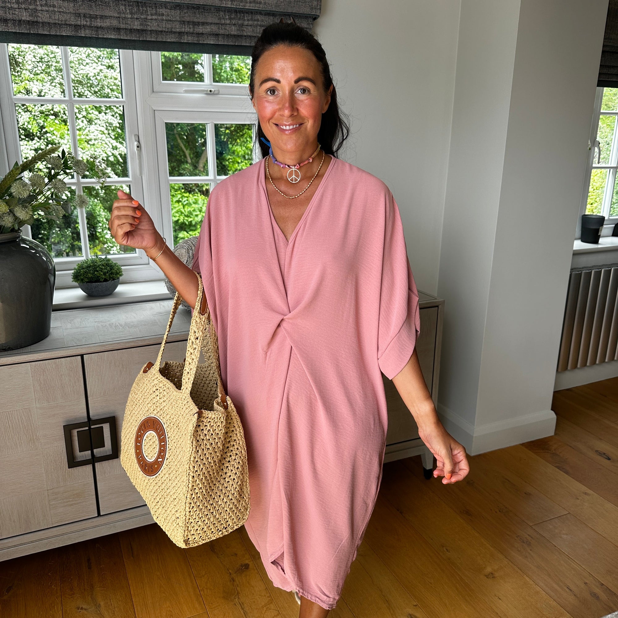 Robe Midi Détail Nœud Torsadé Manches Courtes-Belle Rose Fashion-Bellerose Fashion
