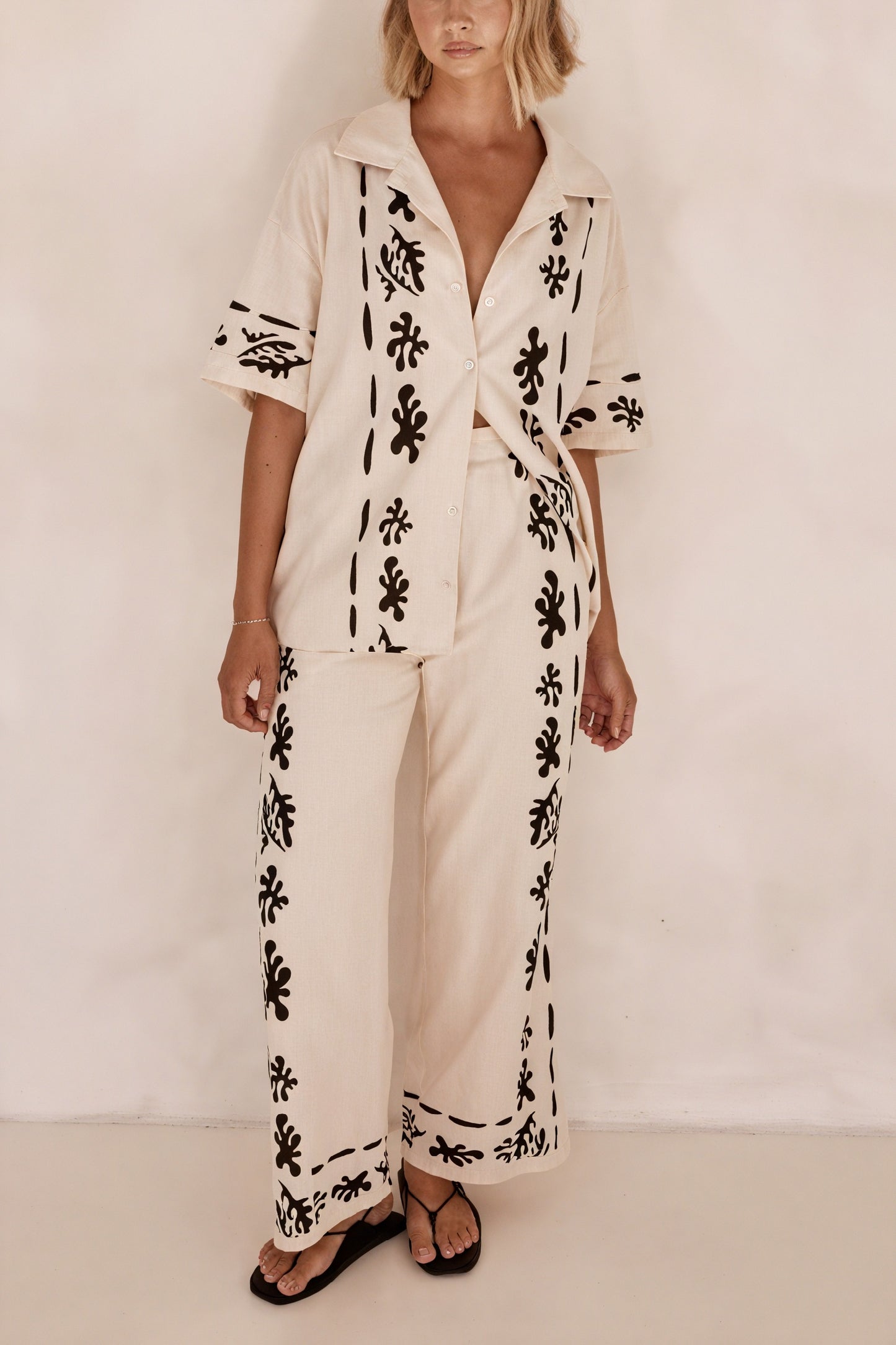 Ensemble de détente femme - Chemise boutonnée, Pantalon large-Sets-Marais Paris-CrèMe-S-Marais Paris