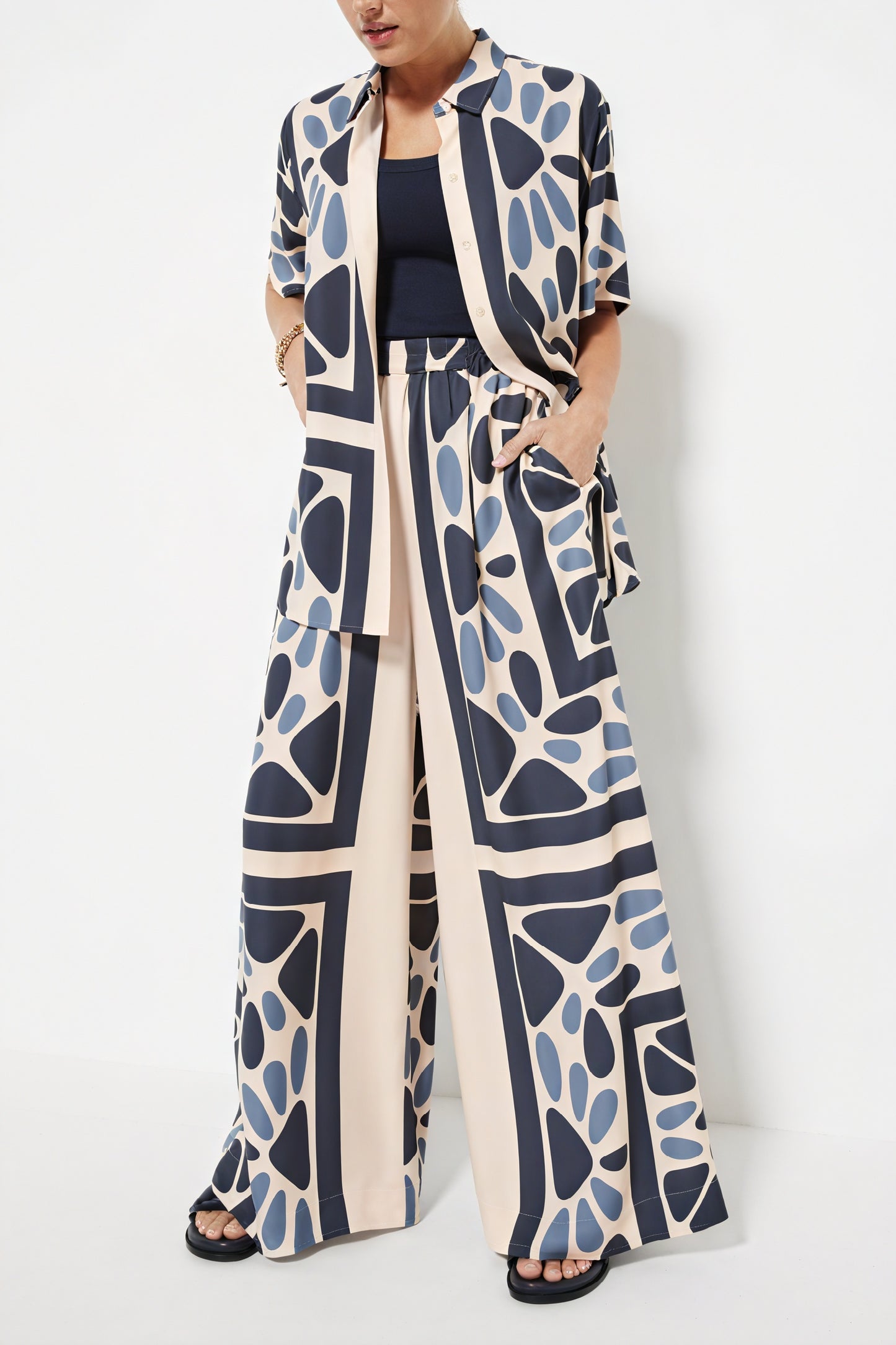 Chemise Boutonnée Femme - Manches Courtes, Motif Abstrait-Sets-Marais Paris-Marais Paris