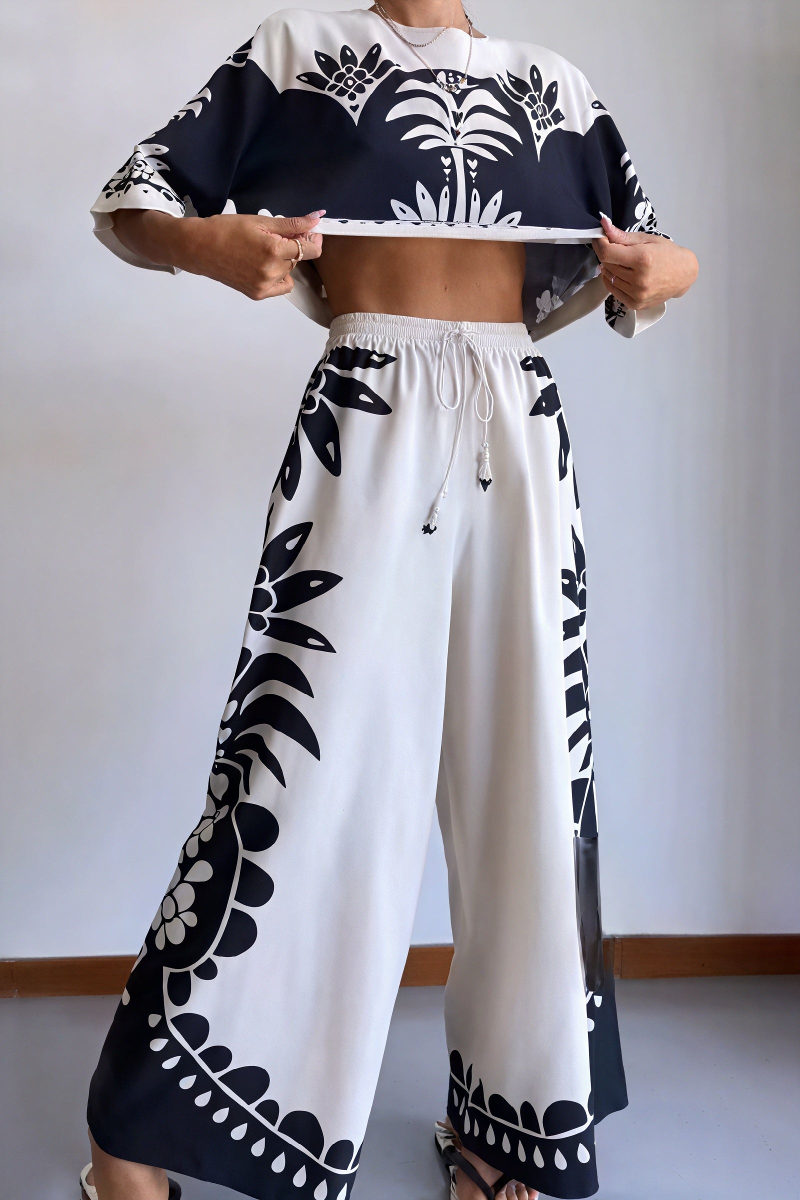 Ensemble Crop Top et Pantalon Large Fleuri - Style Bohème Chic-Sets-Marais Paris-Marais Paris