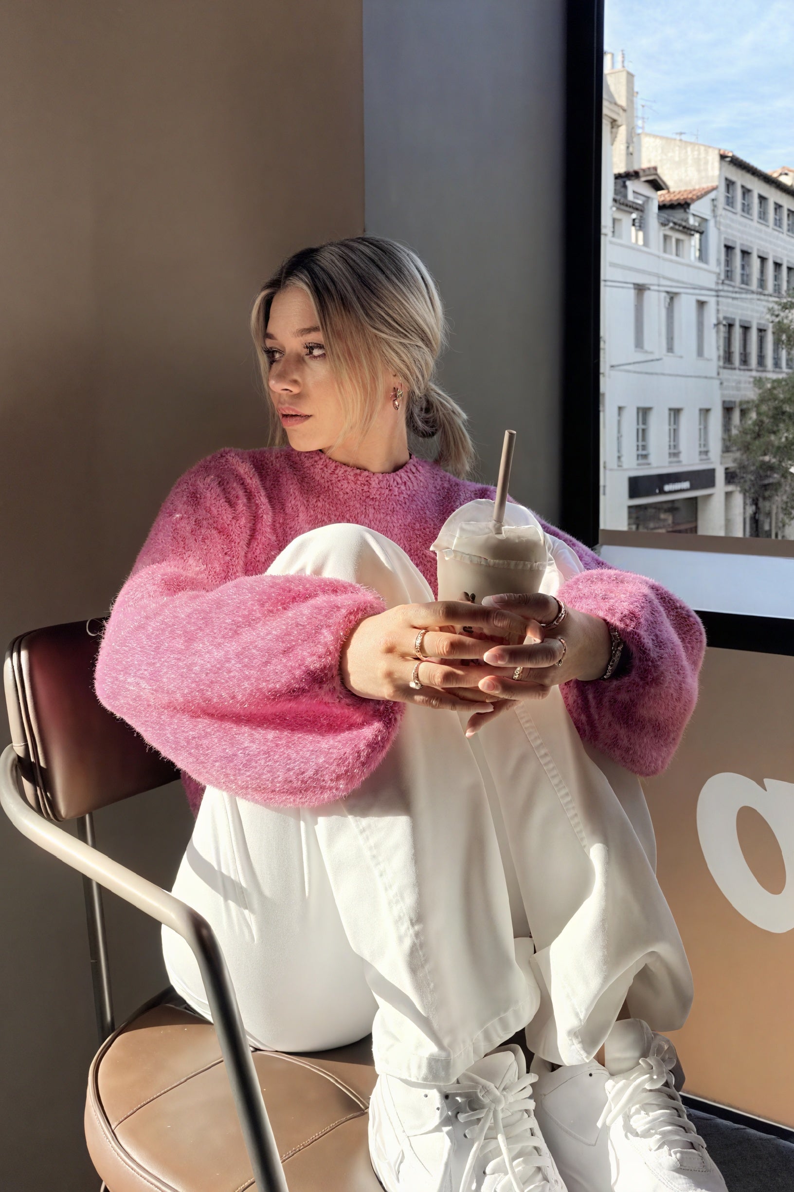 Pull Femme Texturé Manches Évasées Coupe Moderne-Sweaters-Marais Paris-Marais Paris