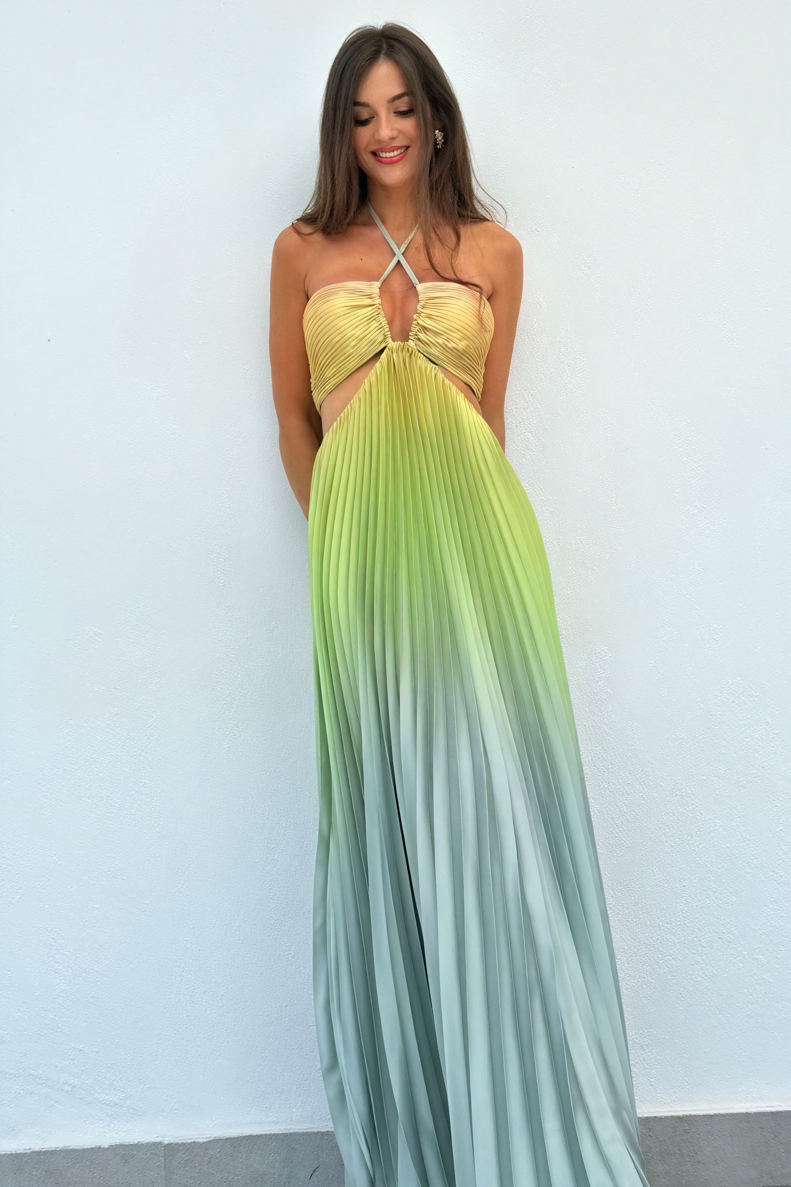 Robe Maxi Plissée Halter Dégradée - Élégante et Moderne-Dresses-Marais Paris-Jaune-S-Marais Paris