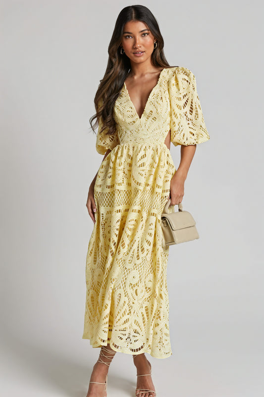 Robe Midi Festonnée - Design Ajouré, Coupe Élégante-Dresses-Marais Paris-Jaune-S-Marais Paris