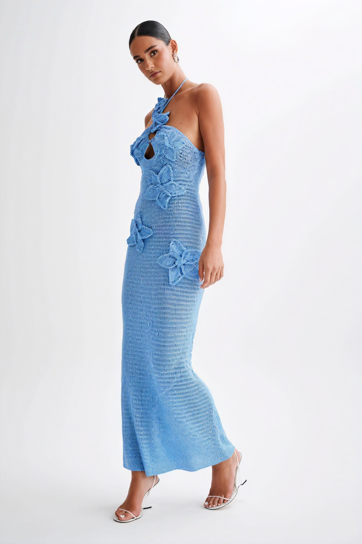 Robe Longue Bohème Florale Crochetée - Halter, Appliqués Floraux-Dresses-Marais Paris-Marais Paris