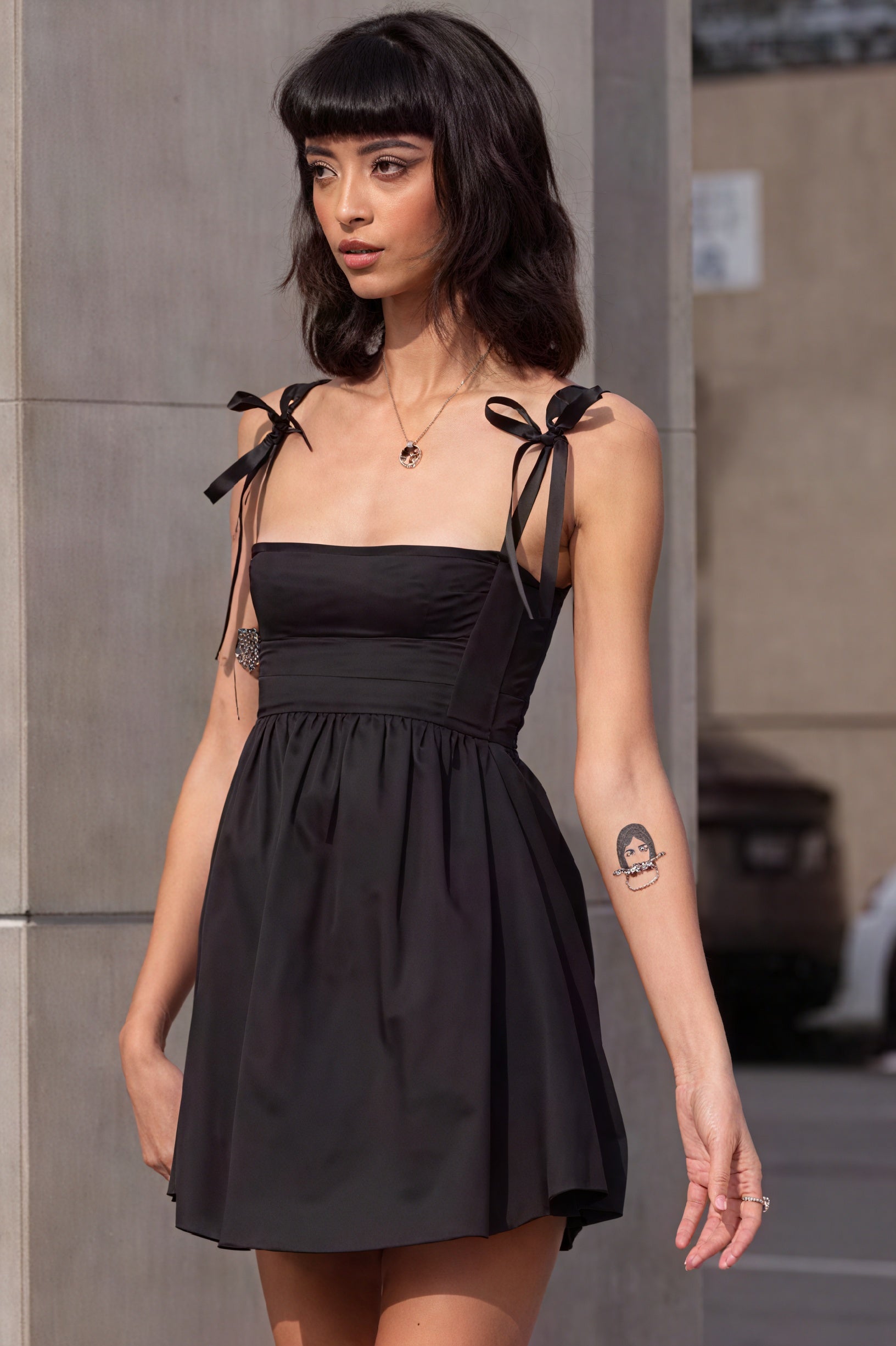 Mini Robe Bretelles Nœuds, Coupe Évasée, Décolleté Carré-Dresses-Marais Paris-Marais Paris