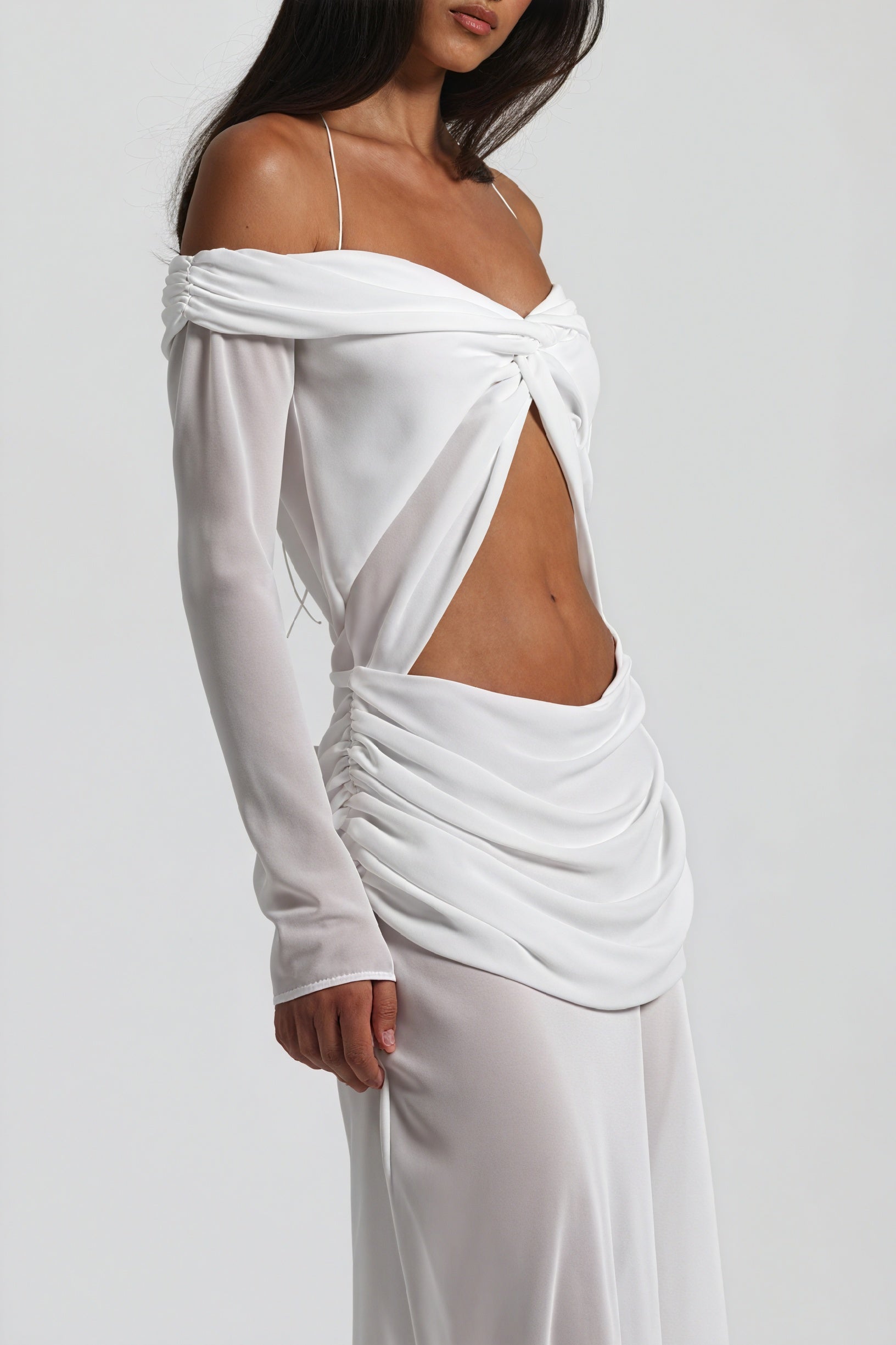 Robe Longue Épaules Nues Nœud Découpé Soirée Élégante-Maxi Dresses-Marais Paris-Marais Paris