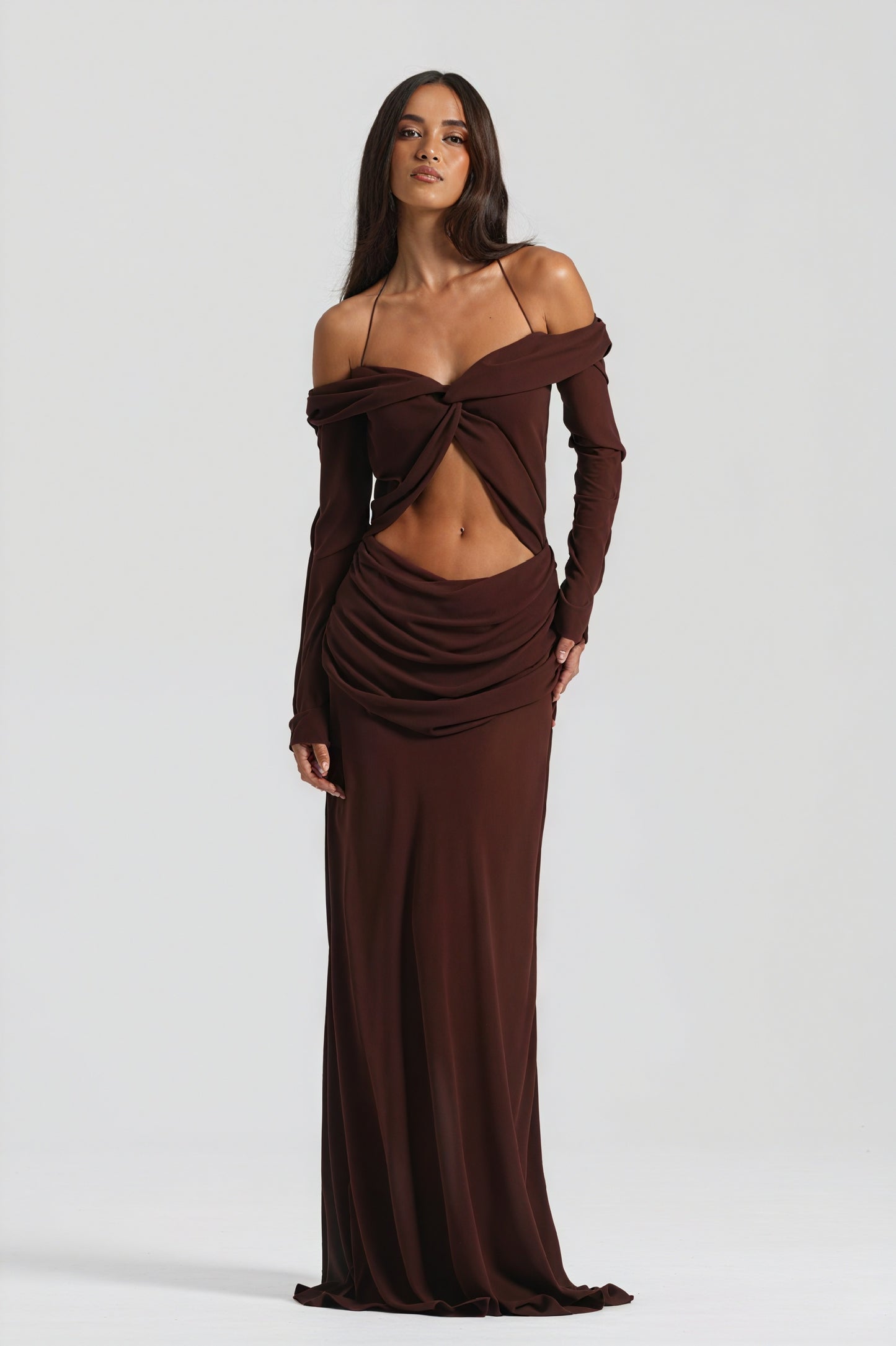 Robe Longue Épaules Nues Nœud Découpé Soirée Élégante-Maxi Dresses-Marais Paris-Marron-S-Marais Paris