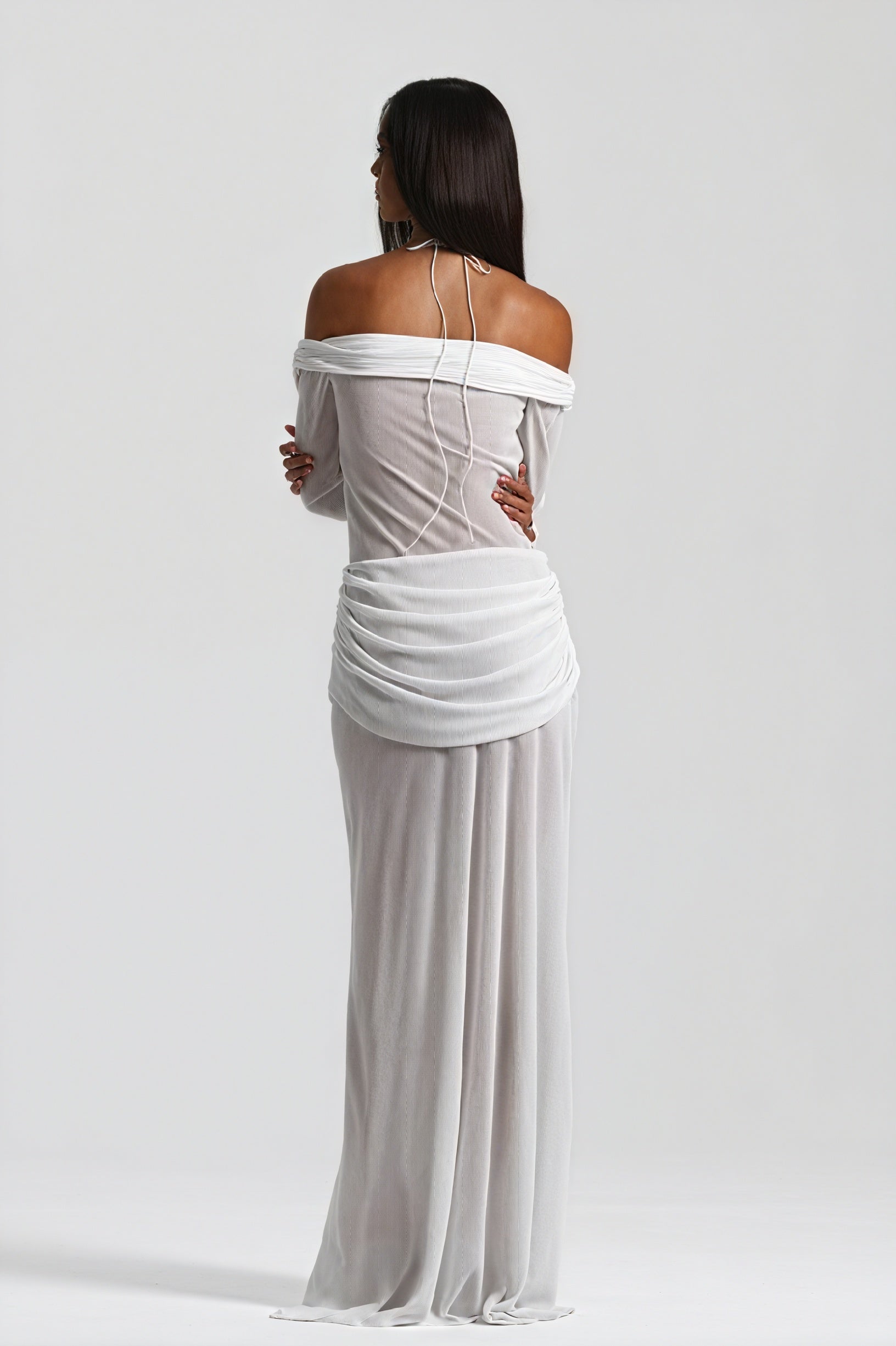 Robe Longue Épaules Nues Nœud Découpé Soirée Élégante-Maxi Dresses-Marais Paris-Marais Paris