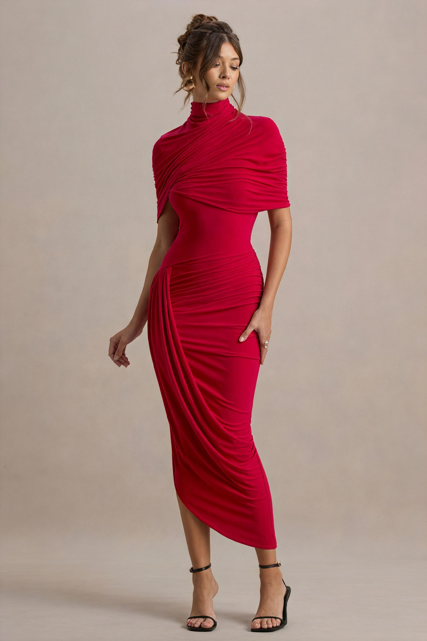 Robe Drapée Asymétrique – Élégante, Moderne, Soirée-Midi Dresses-Marais Paris-Rouge-S-Marais Paris