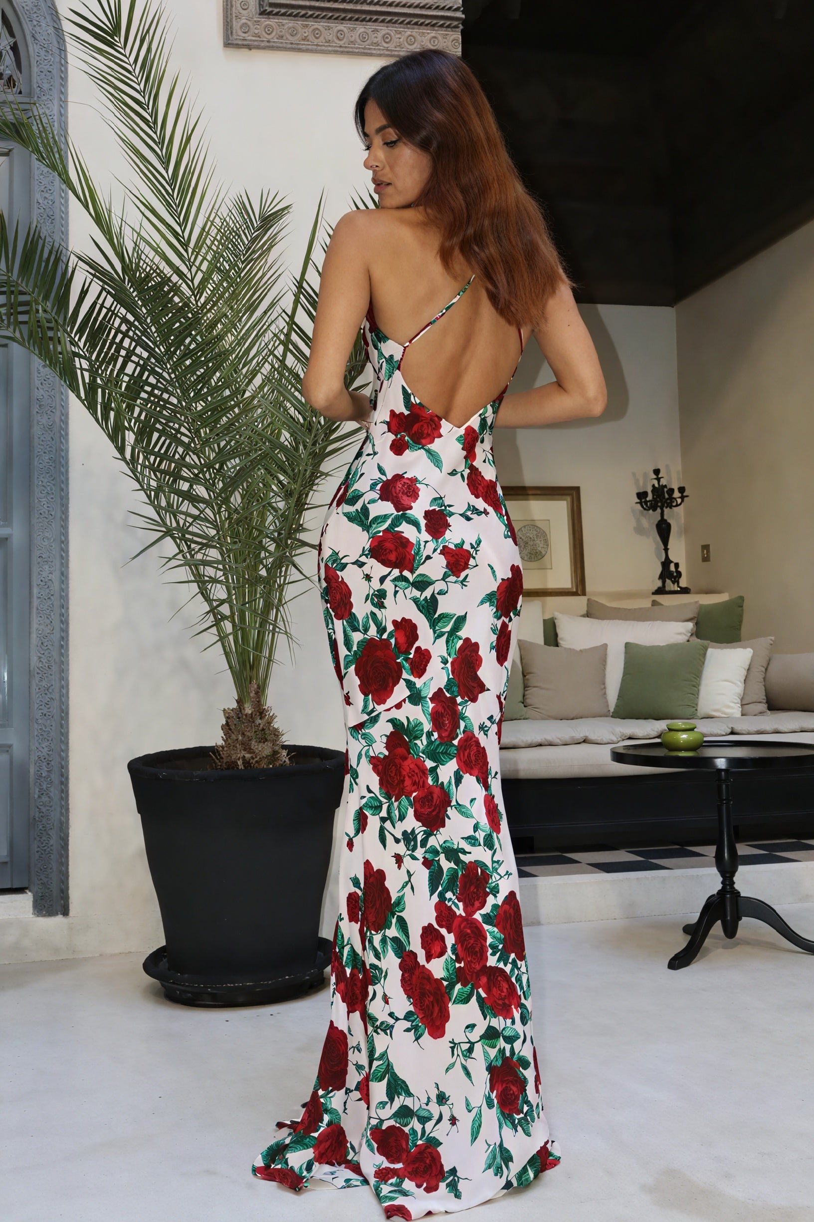 Robe Longue Florale, Dos Nu, Bretelles Spaghetti, Coupe Ajustée-Maxi Dresses-Marais Paris-Marais Paris