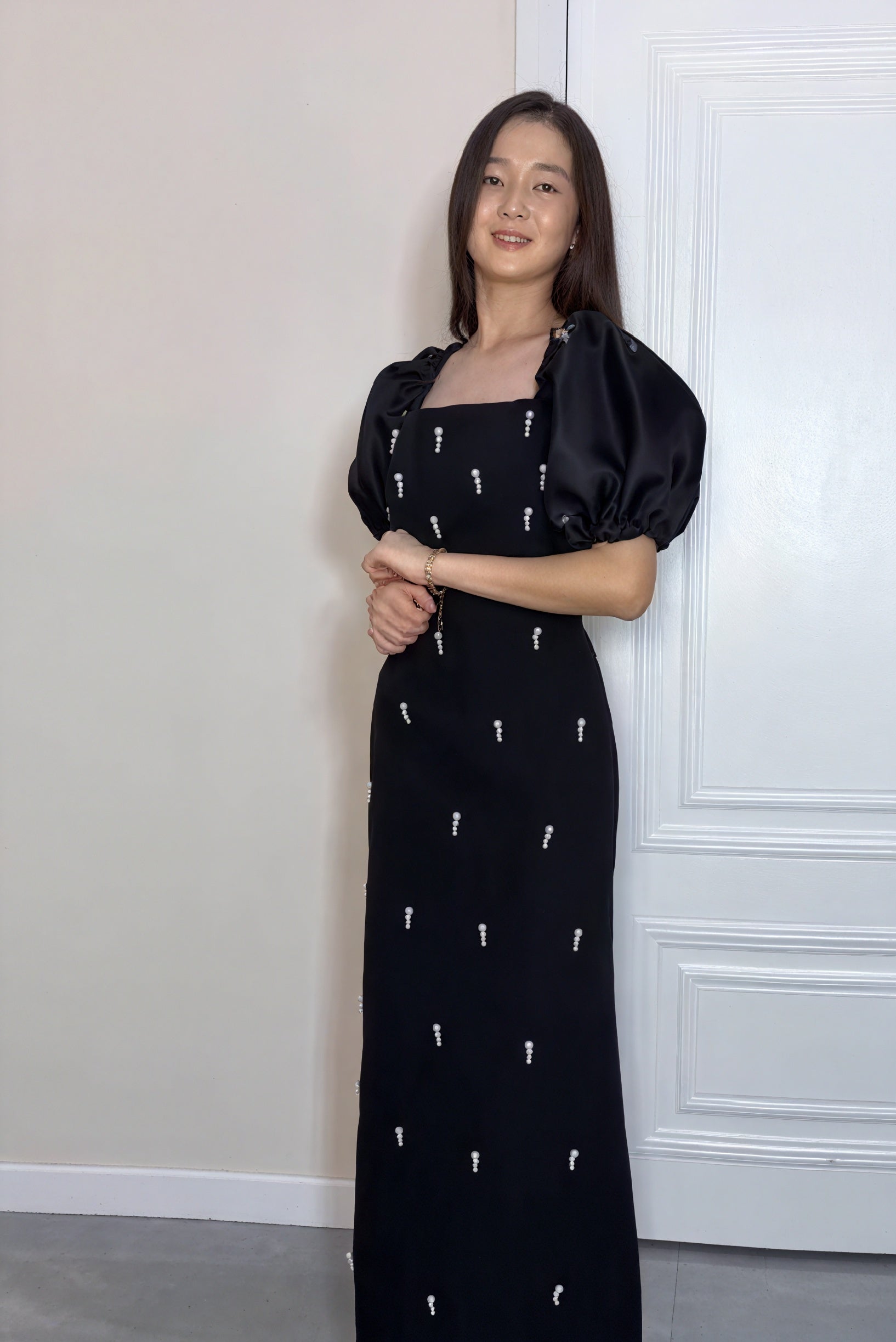 Robe Midi Femme - Silhouette Ajustée, Manches Bouffantes, Élégante-Maxi Dresses-Marais Paris-Marais Paris