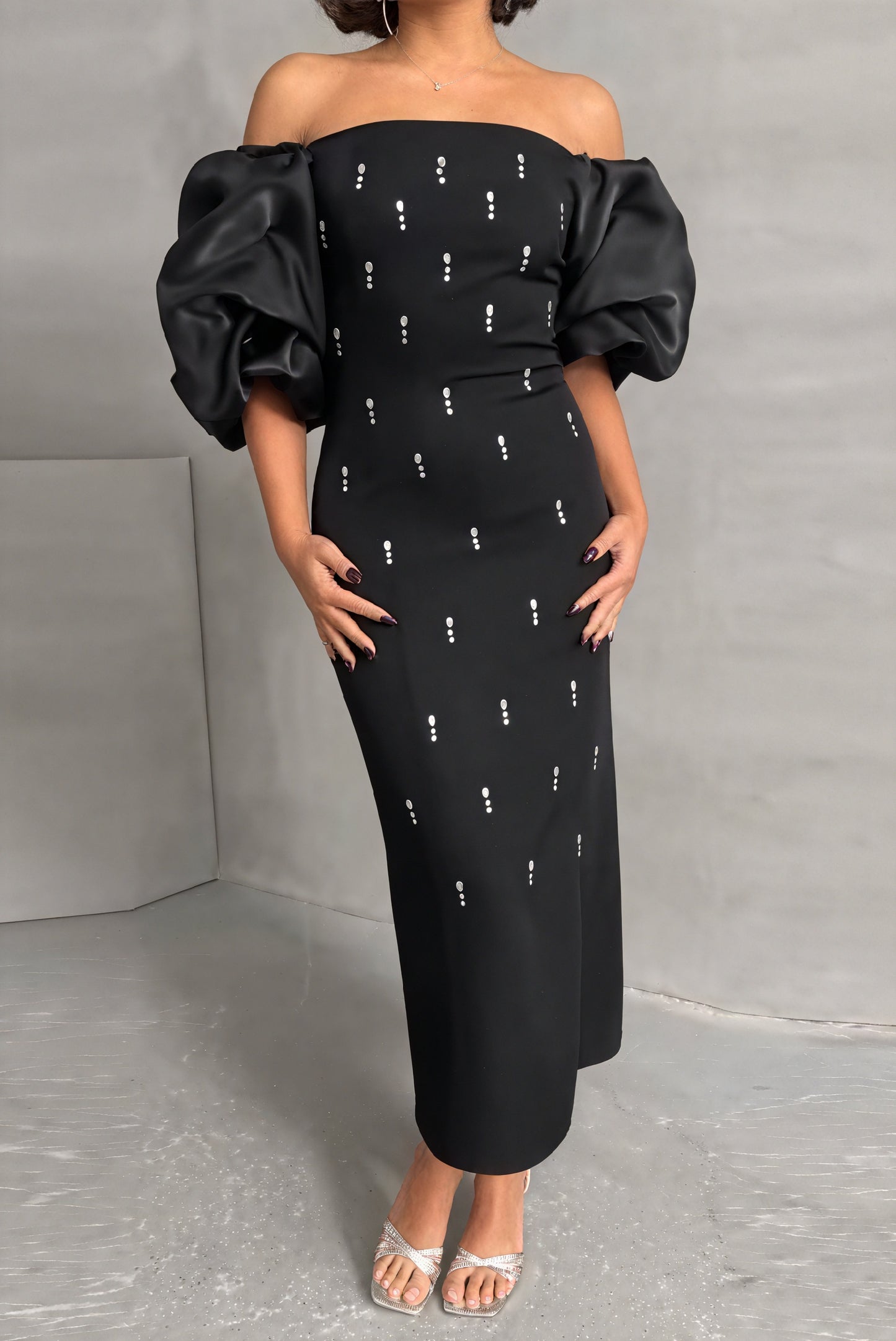 Robe Midi Femme - Silhouette Ajustée, Manches Bouffantes, Élégante-Maxi Dresses-Marais Paris-Noir-XS-Marais Paris
