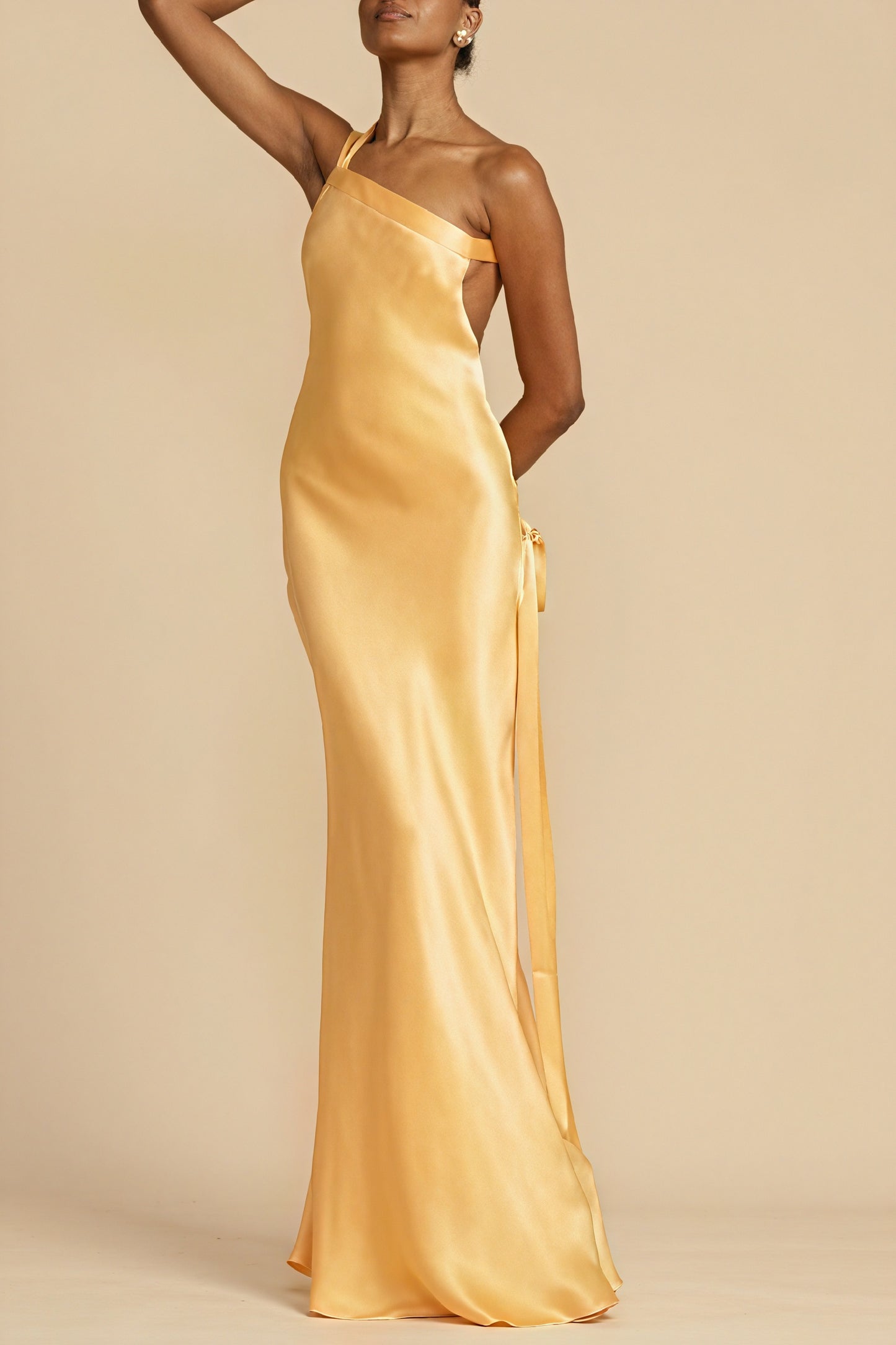 Robe Longue Épaule Nue, Coupe Fluide, Soirée Élégante-Maxi Dresses-Marais Paris-Marais Paris