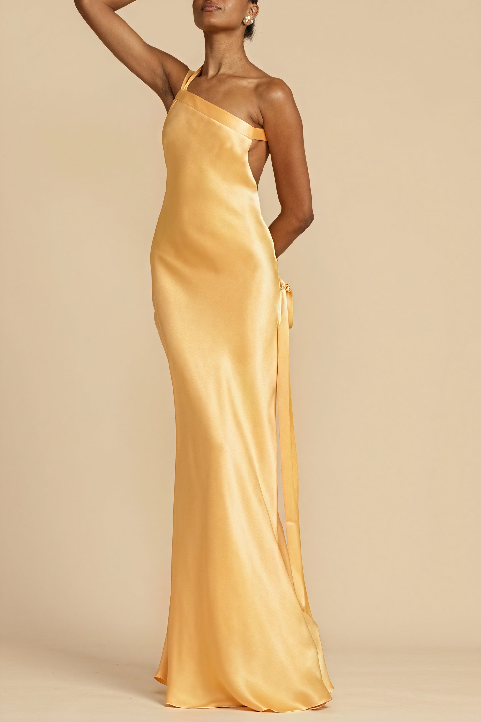 Robe Longue Épaule Nue, Coupe Fluide, Soirée Élégante-Maxi Dresses-Marais Paris-Marais Paris