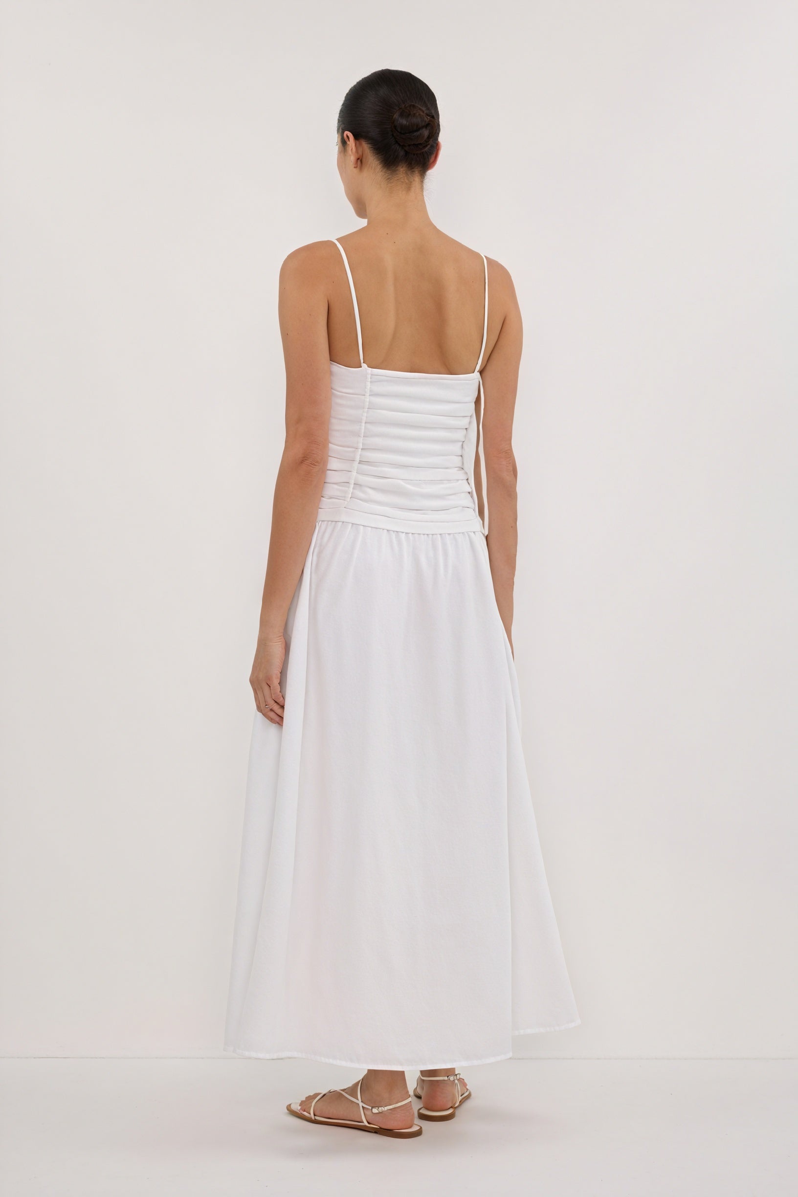 Robe Midi Plissée Bretelles Fines - A-line, Élégante-Midi Dresses-Marais Paris-Marais Paris