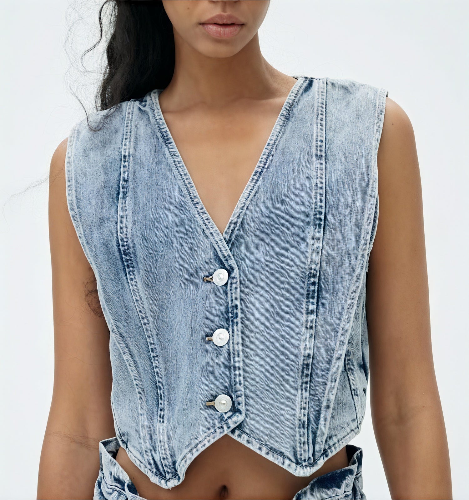 Gilet en Denim Structuré - Coupe Corset, Sans Manches, V-encolure-Shirts & Tops-Marais Paris-Marais Paris